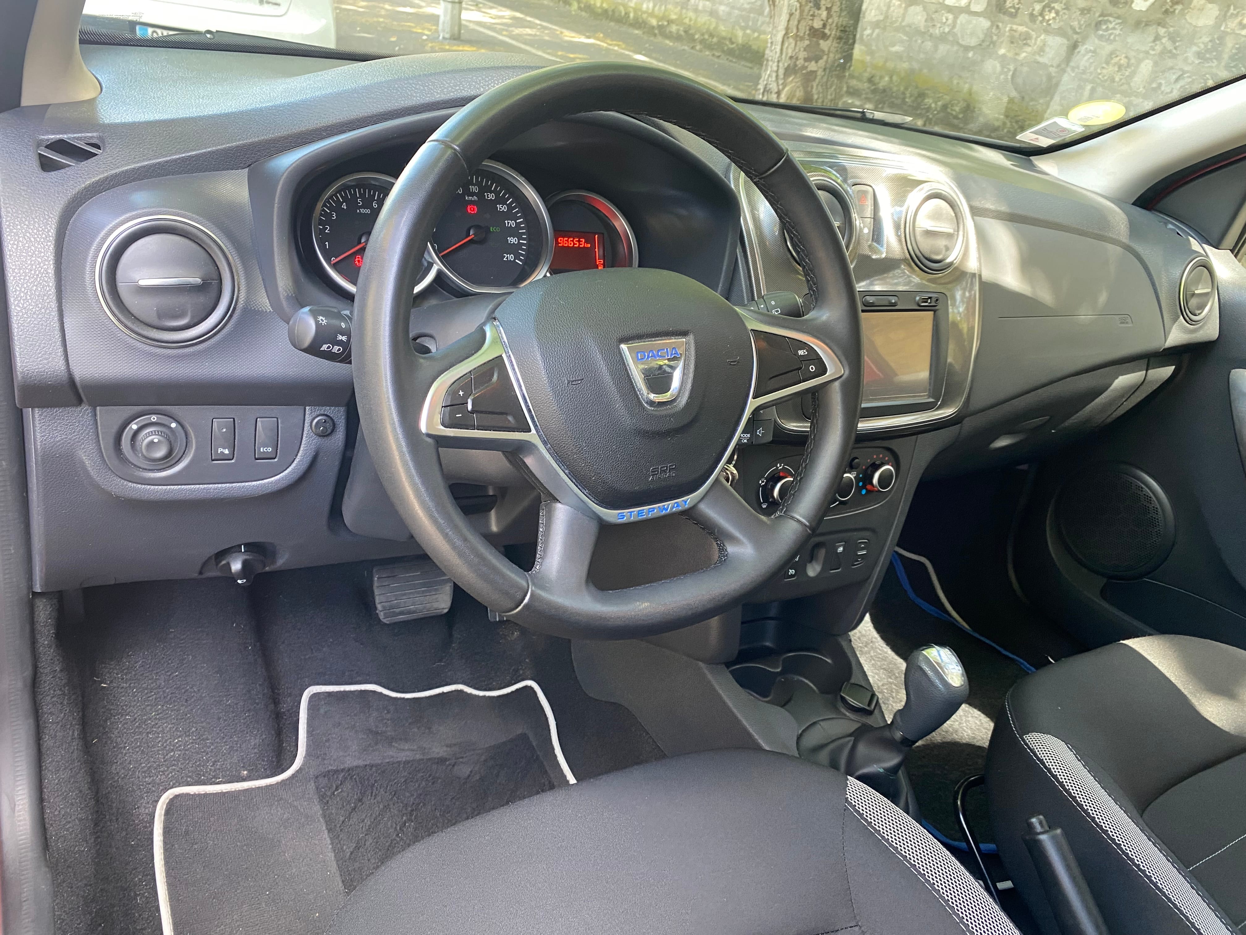 Dacia Sandero Stepway with Bluetooth audio
