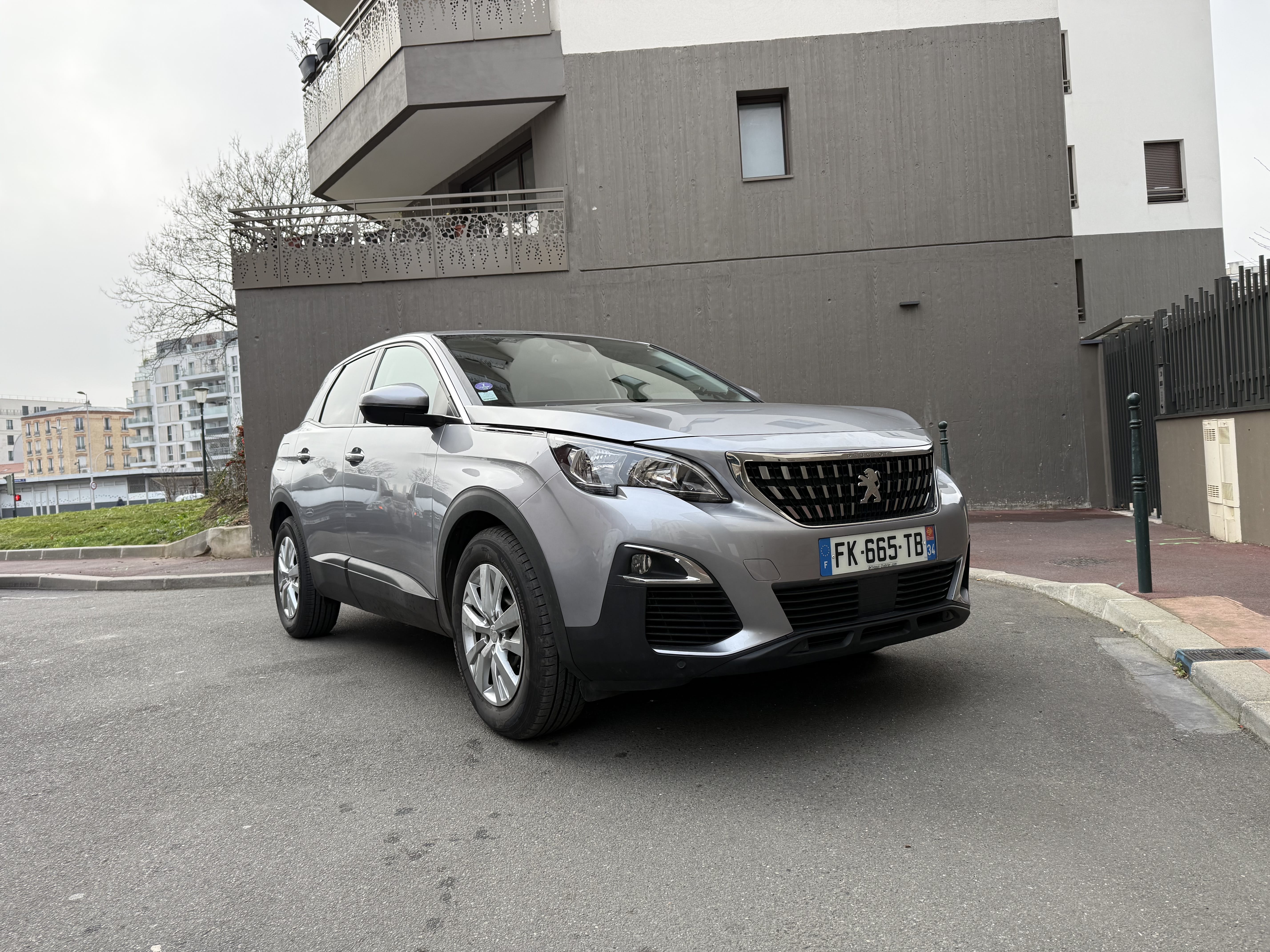 Peugeot 3008 - Boite auto, 2019, Essence 95, automatique