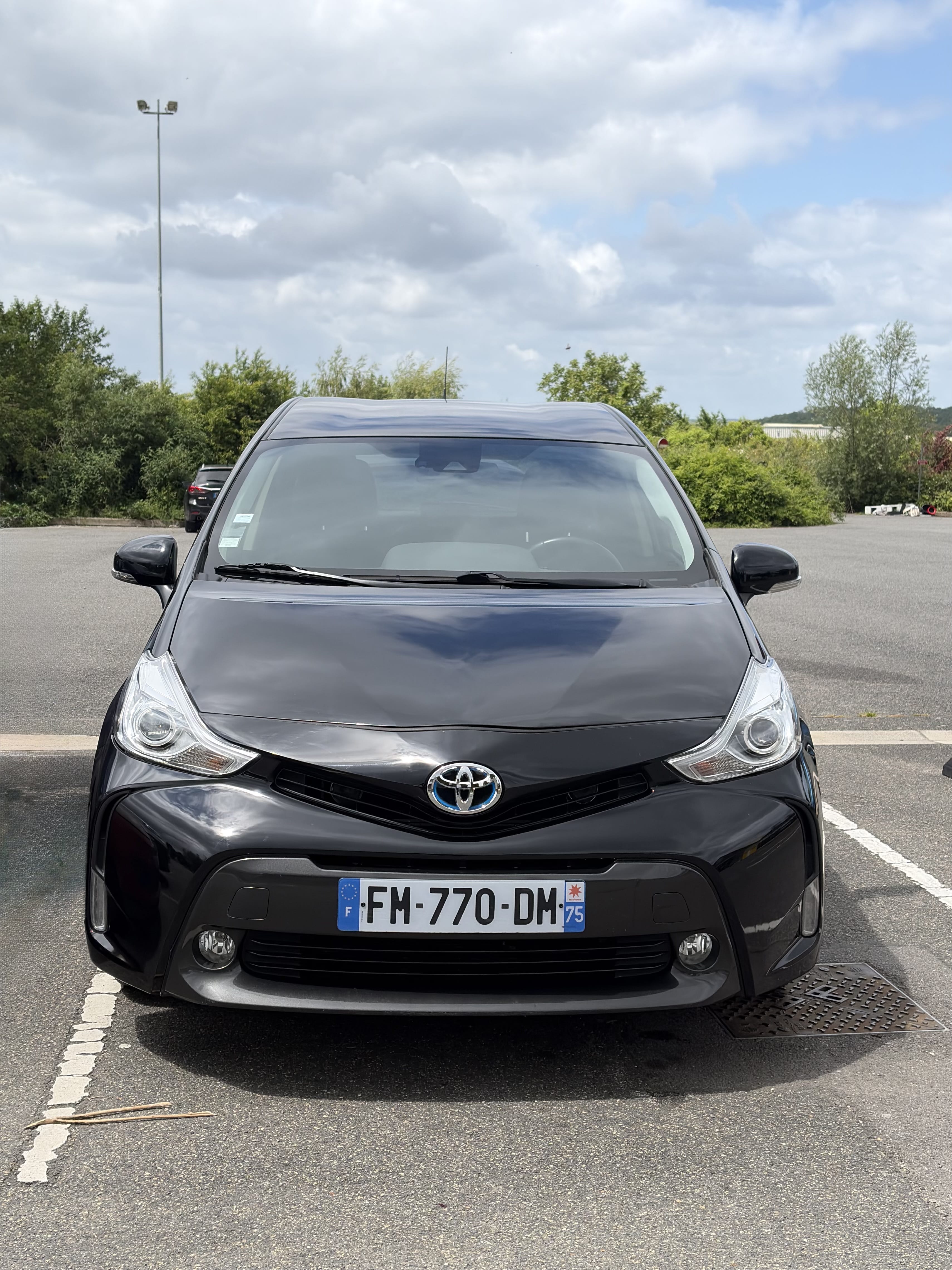 Toyota Prius + avec Caméra de recul
