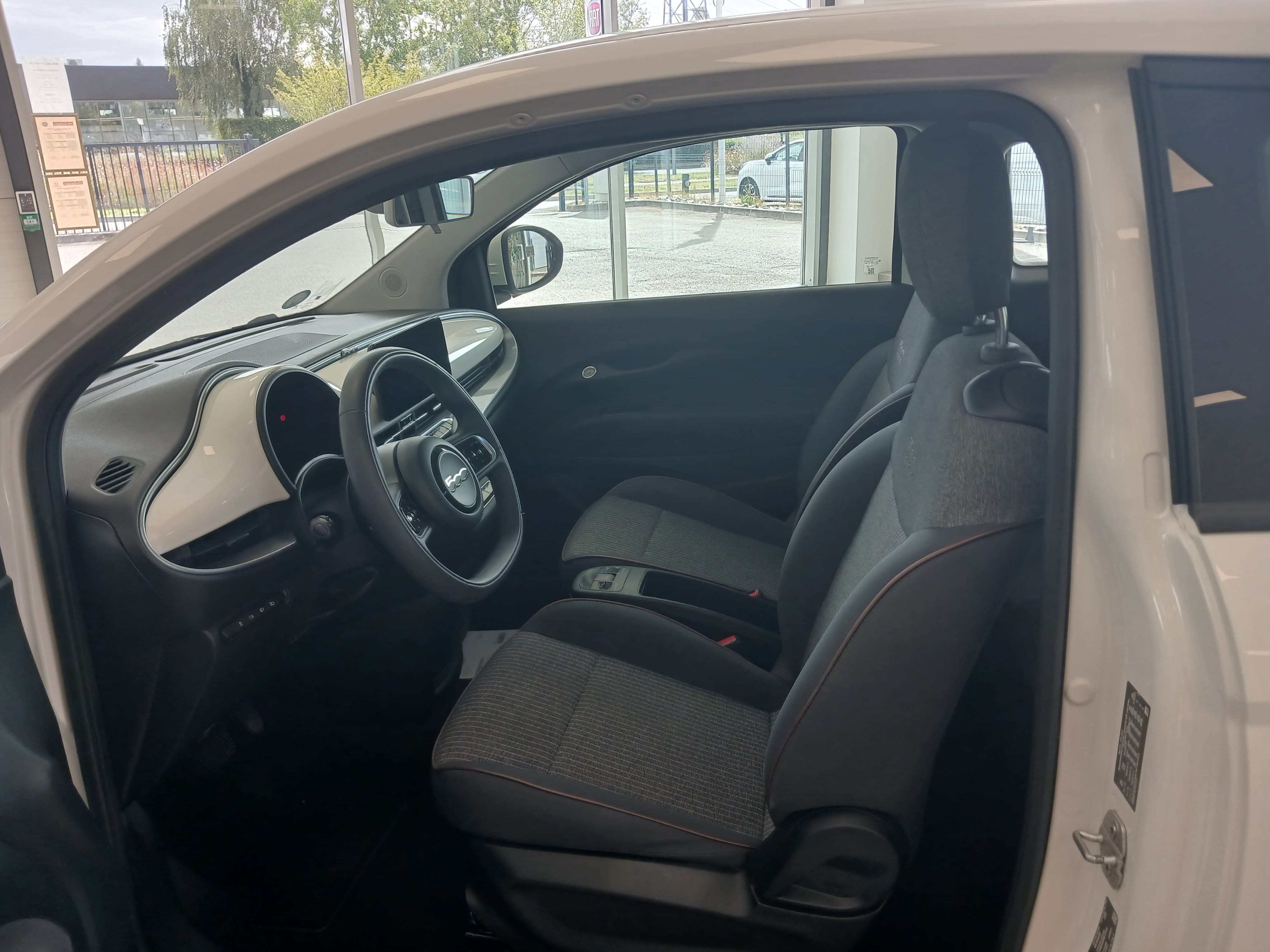 Fiat 500e Icone Electrique avec Audio Bluetooth