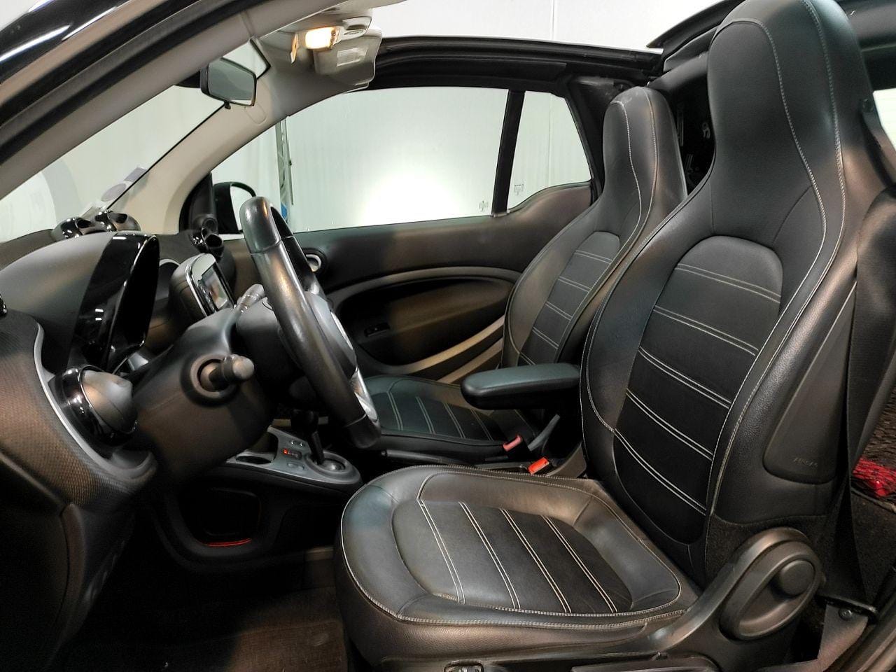Smart Fortwo Cabriolet avec Climatisation