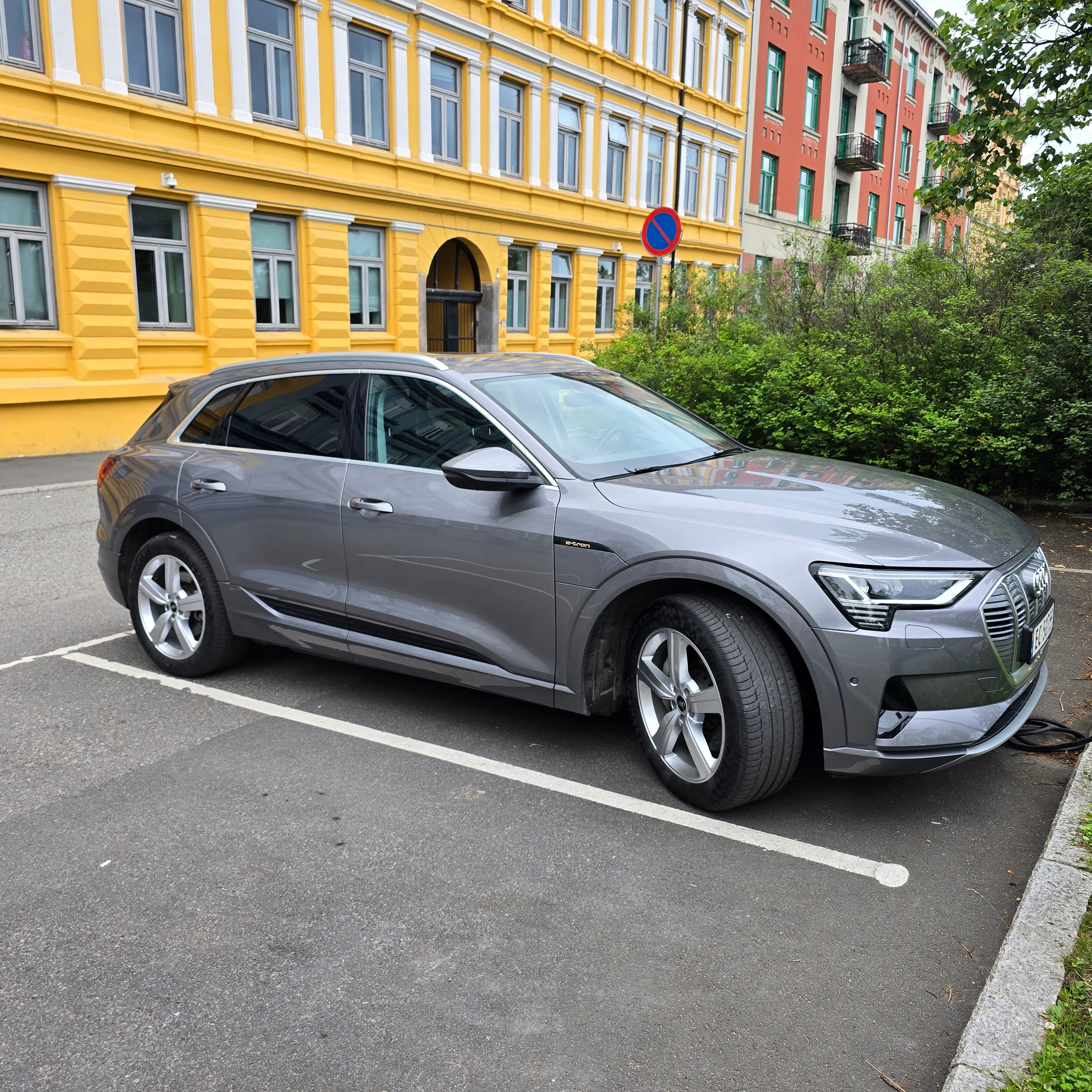 Audi e-tron 50 med Firehjulstrekk