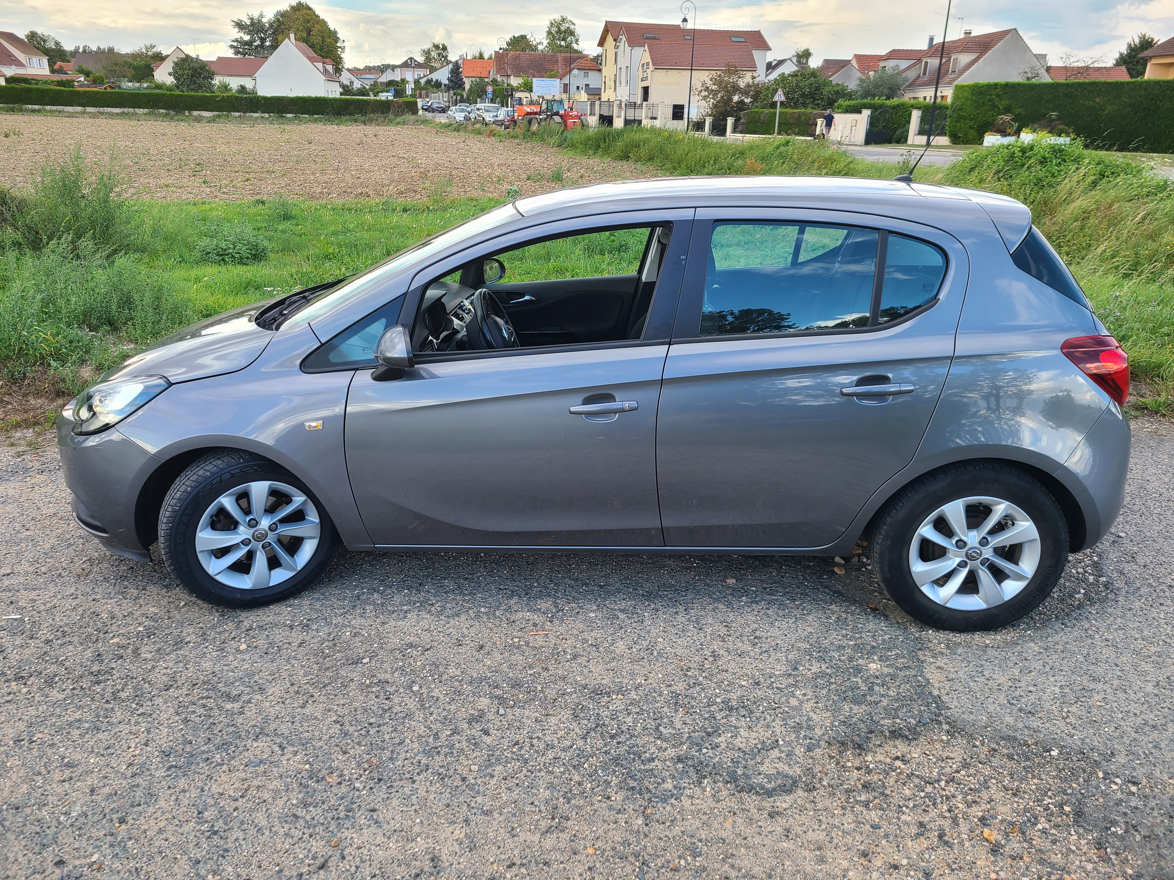 Opel Corsa avec Climatisation