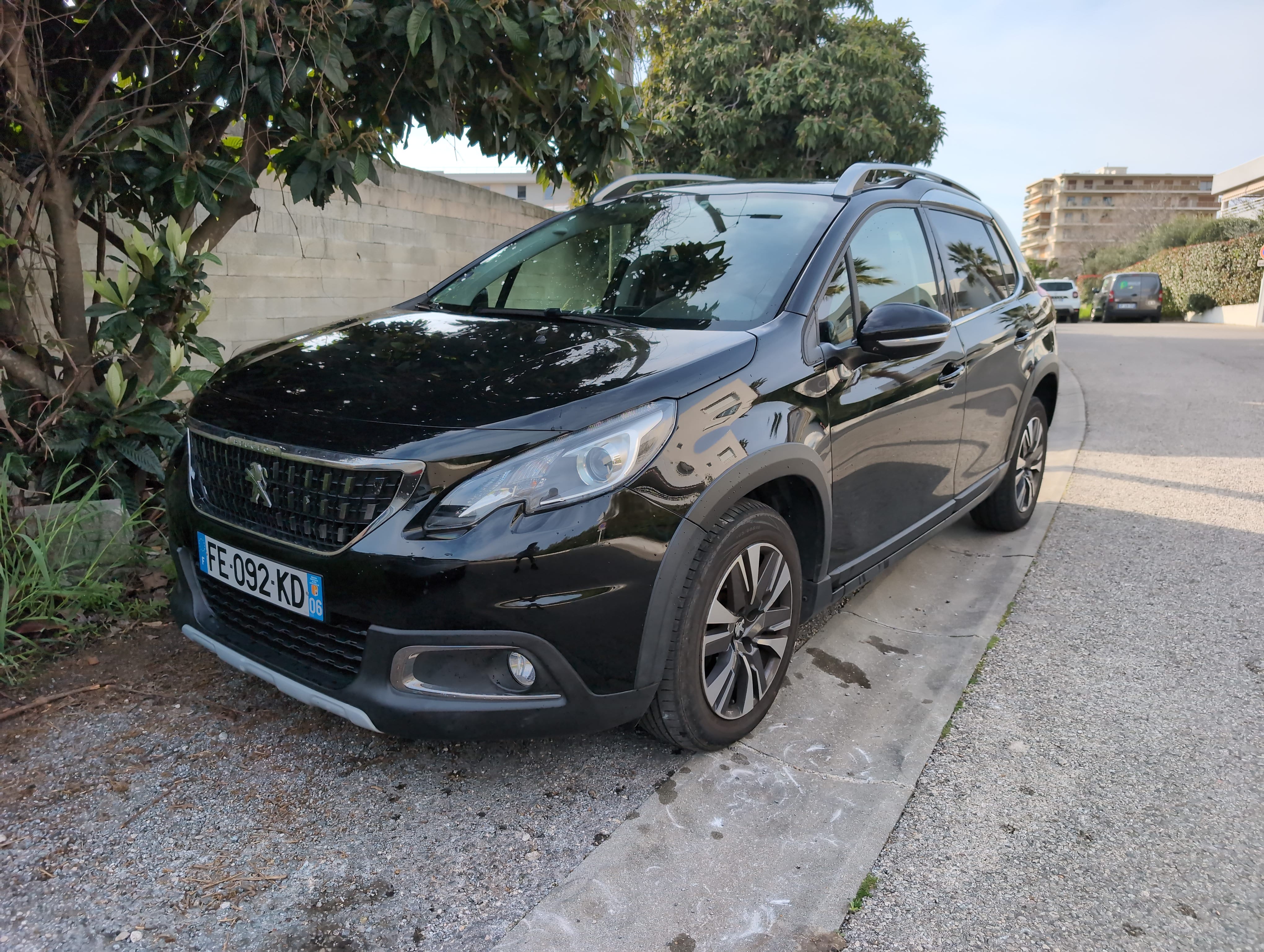 Peugeot 2008, 2018, Essence 98, automatique