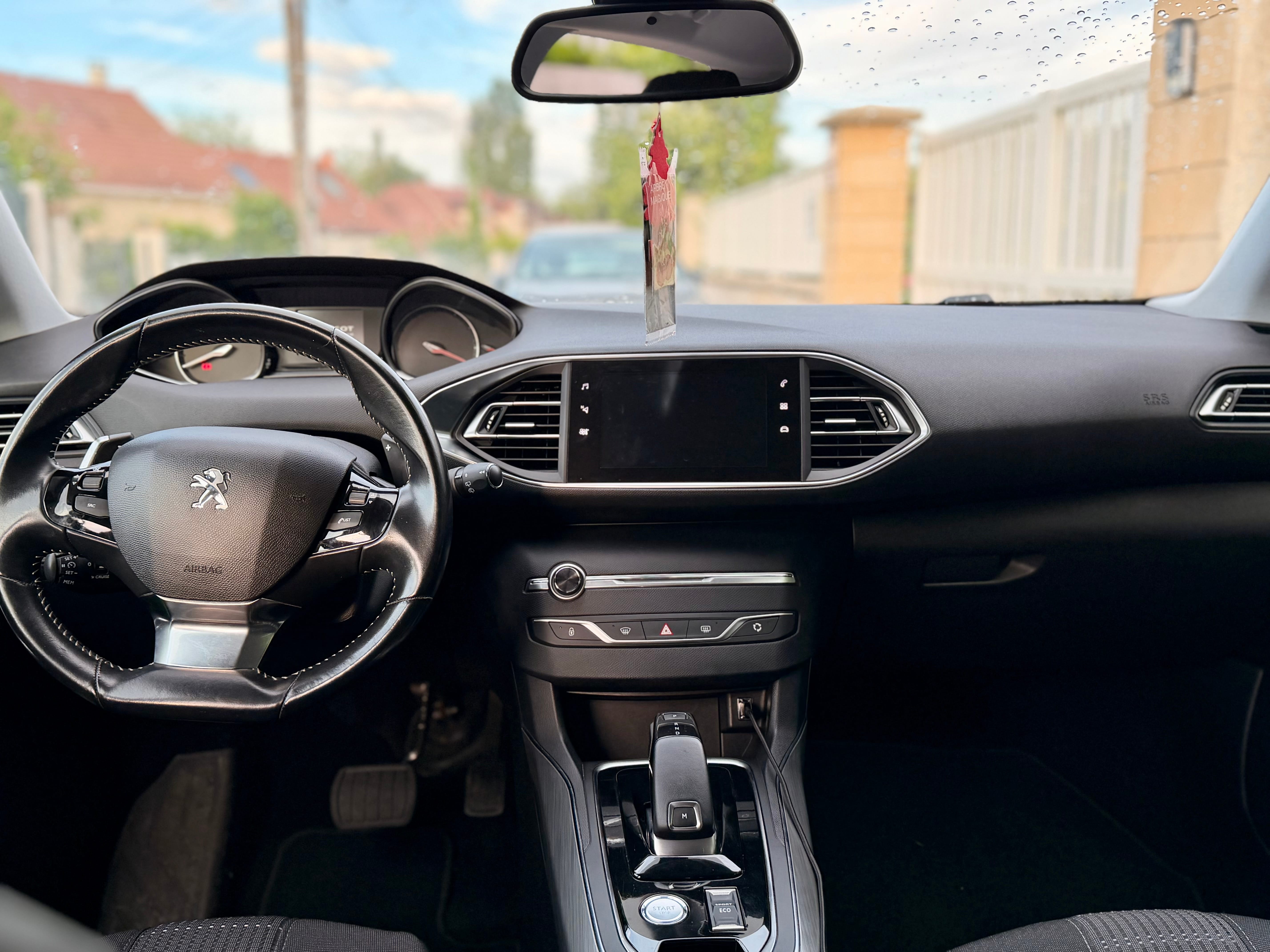 Peugeot 308 avec Caméra de recul