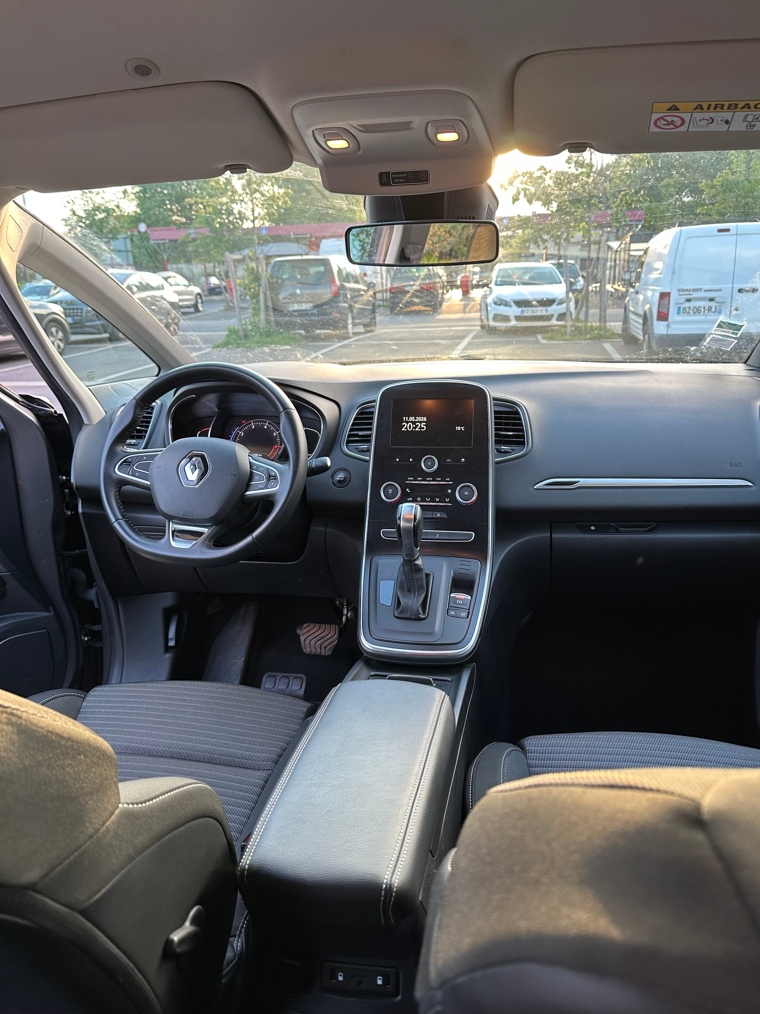 Renault Grand Scenic avec Caméra de recul