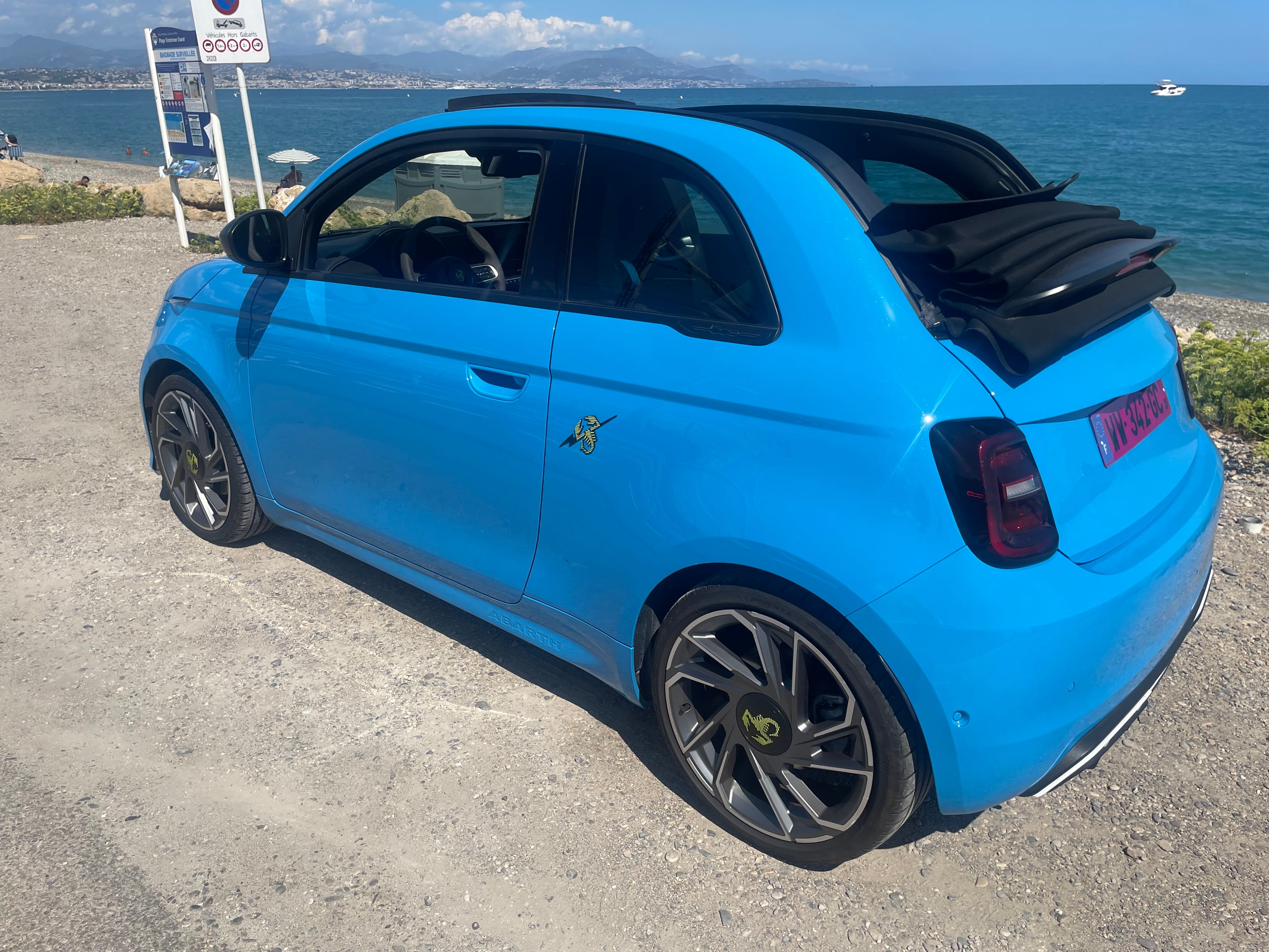 Abarth 500e Cabriolet 155 chevaux avec Climatisation