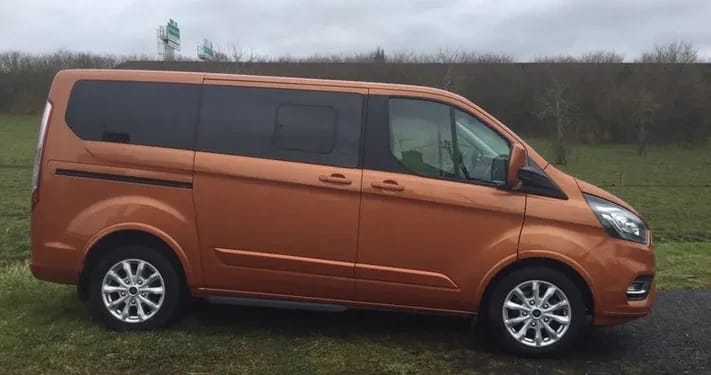 Ford Tourneo Custom 2.0 Ecoblue Hybride 130ch avec Climatisation