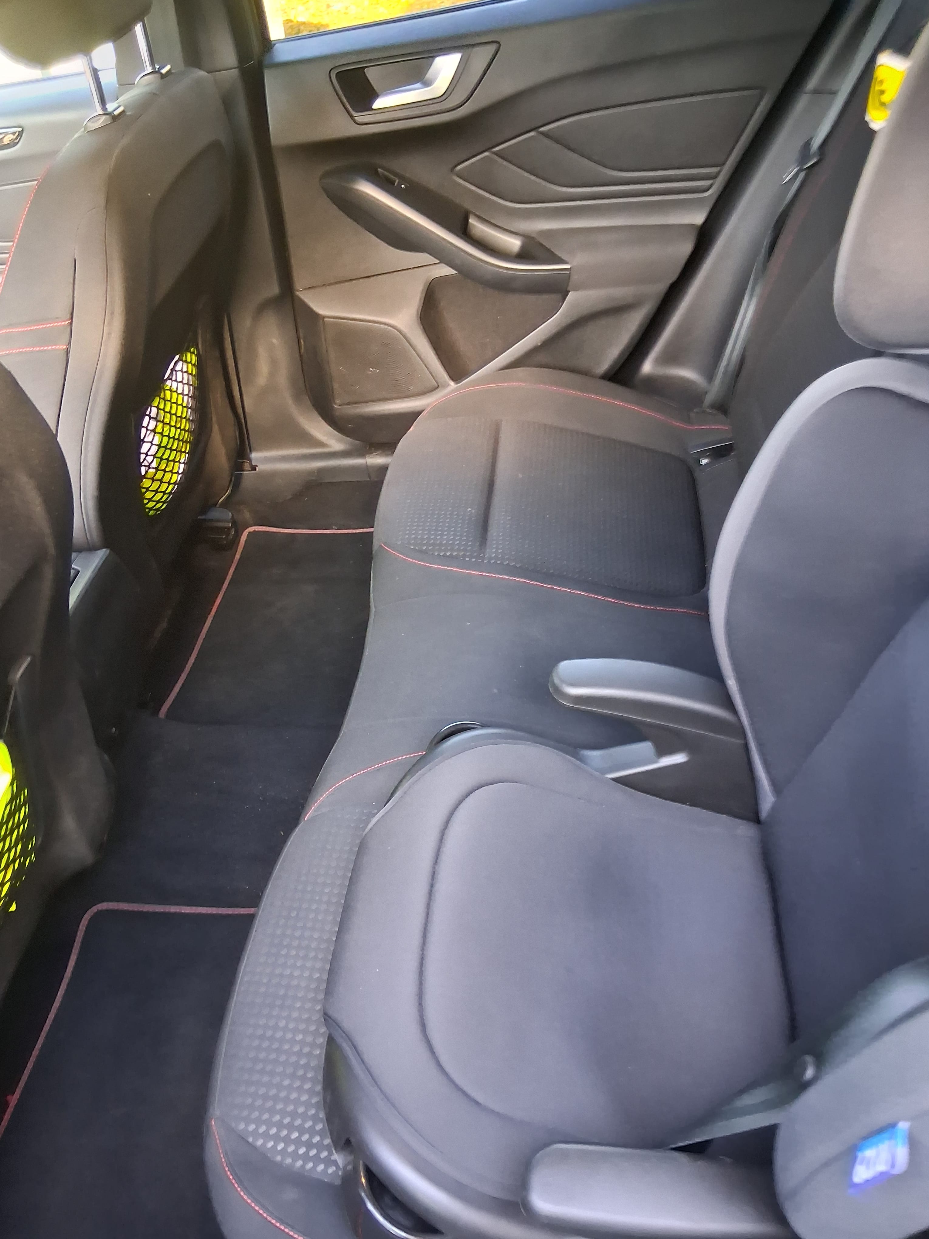 Ford Focus SW avec Siège bébé