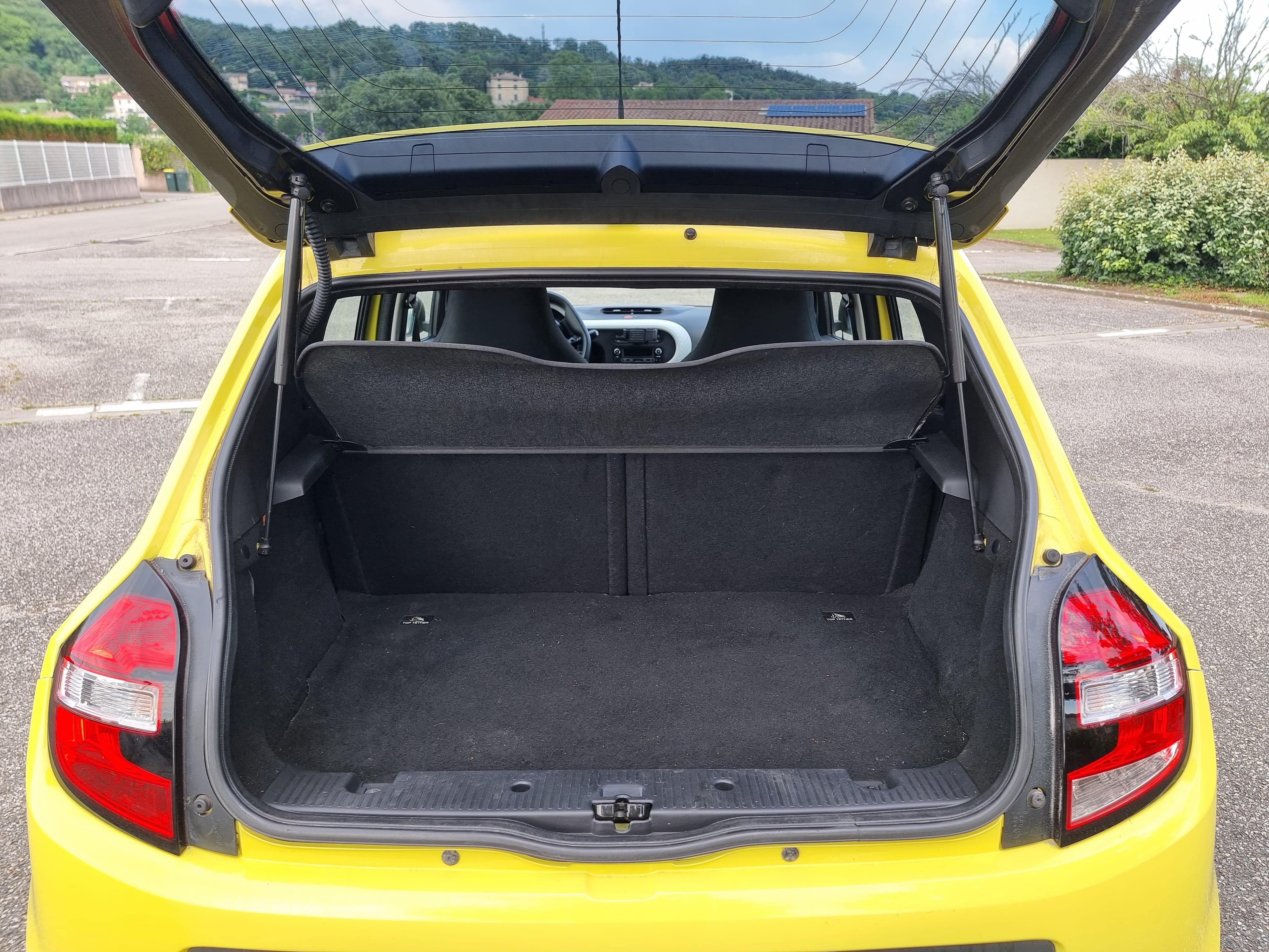 Renault Twingo III 1,0 sce 70ch proche gare Montelimar