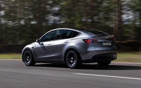 Tesla Model Y Performance med GPS