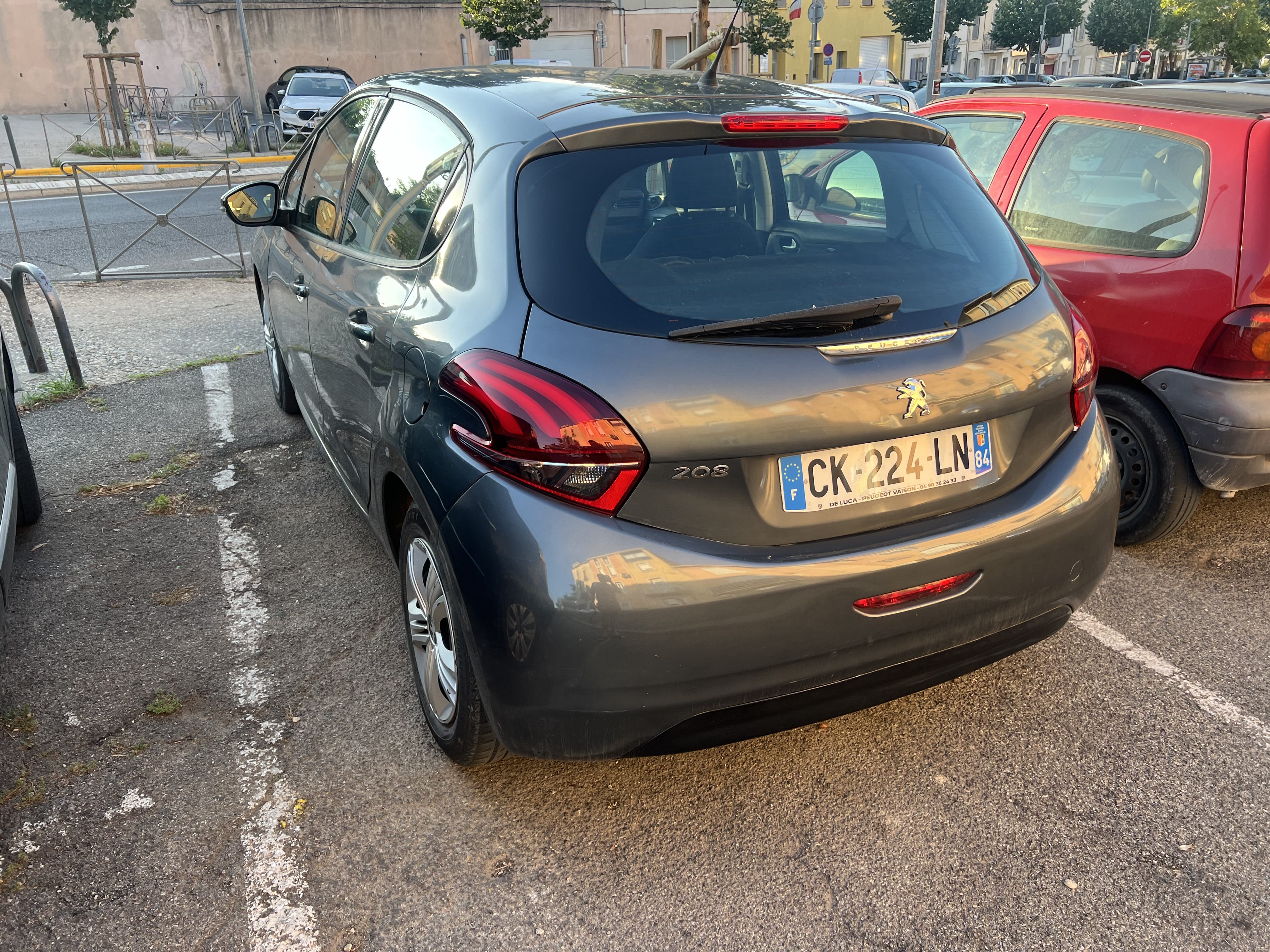 Peugeot 208 Société avec Audio Bluetooth