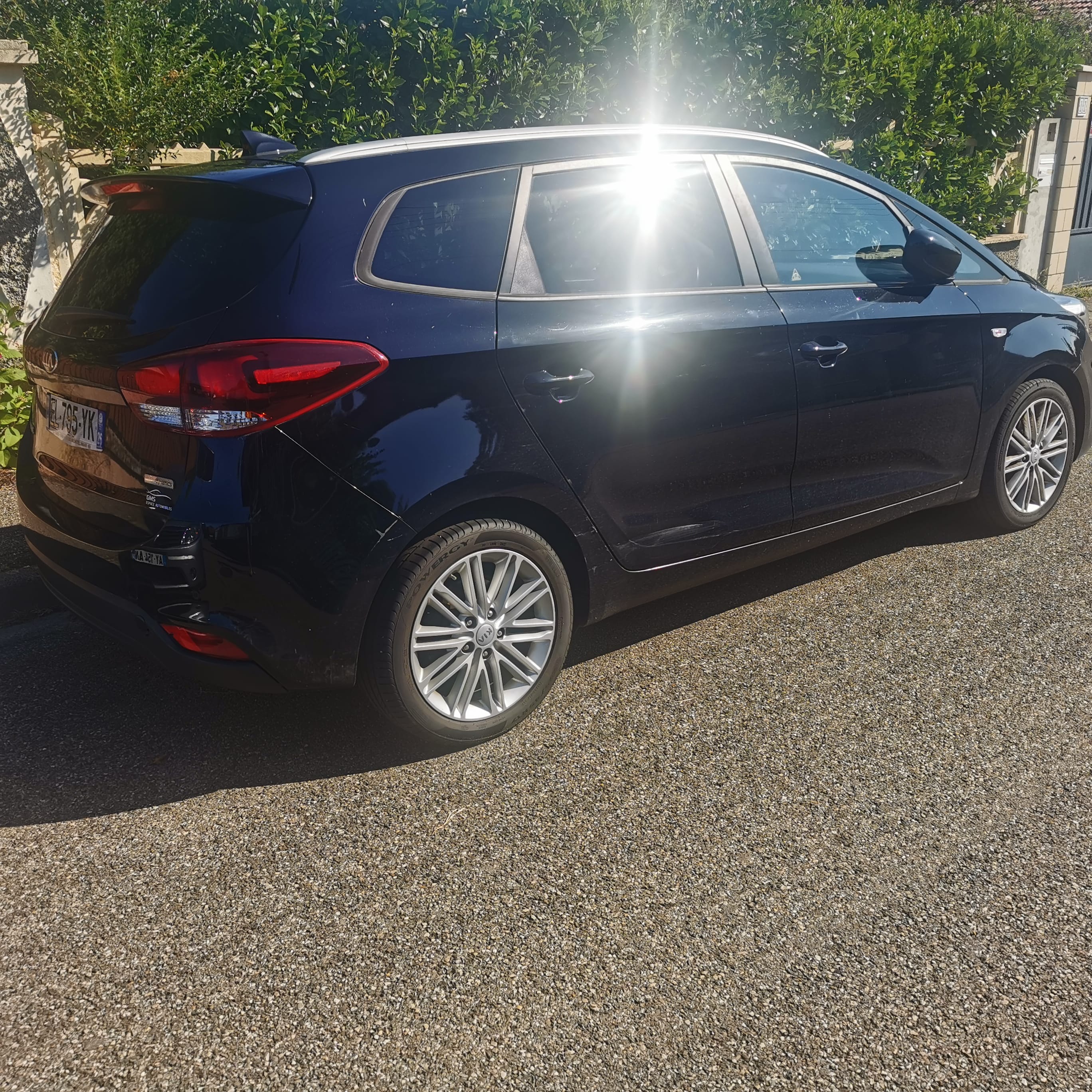 Kia Carens 7 places 1,7 crdi 141cv avec Climatisation