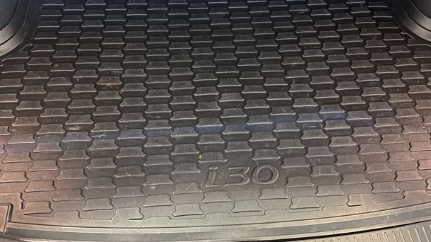 Hyundai i30 med Vinterdekk