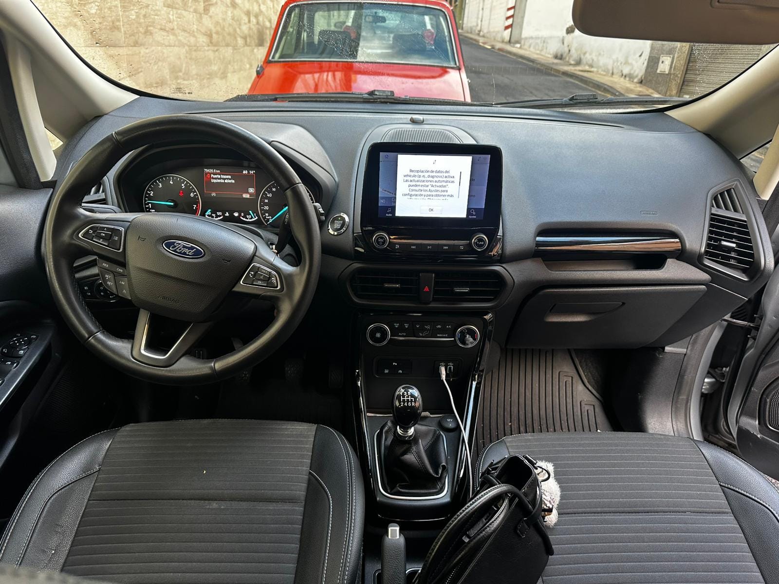 Ford EcoSport Titanium con Control de velocidad