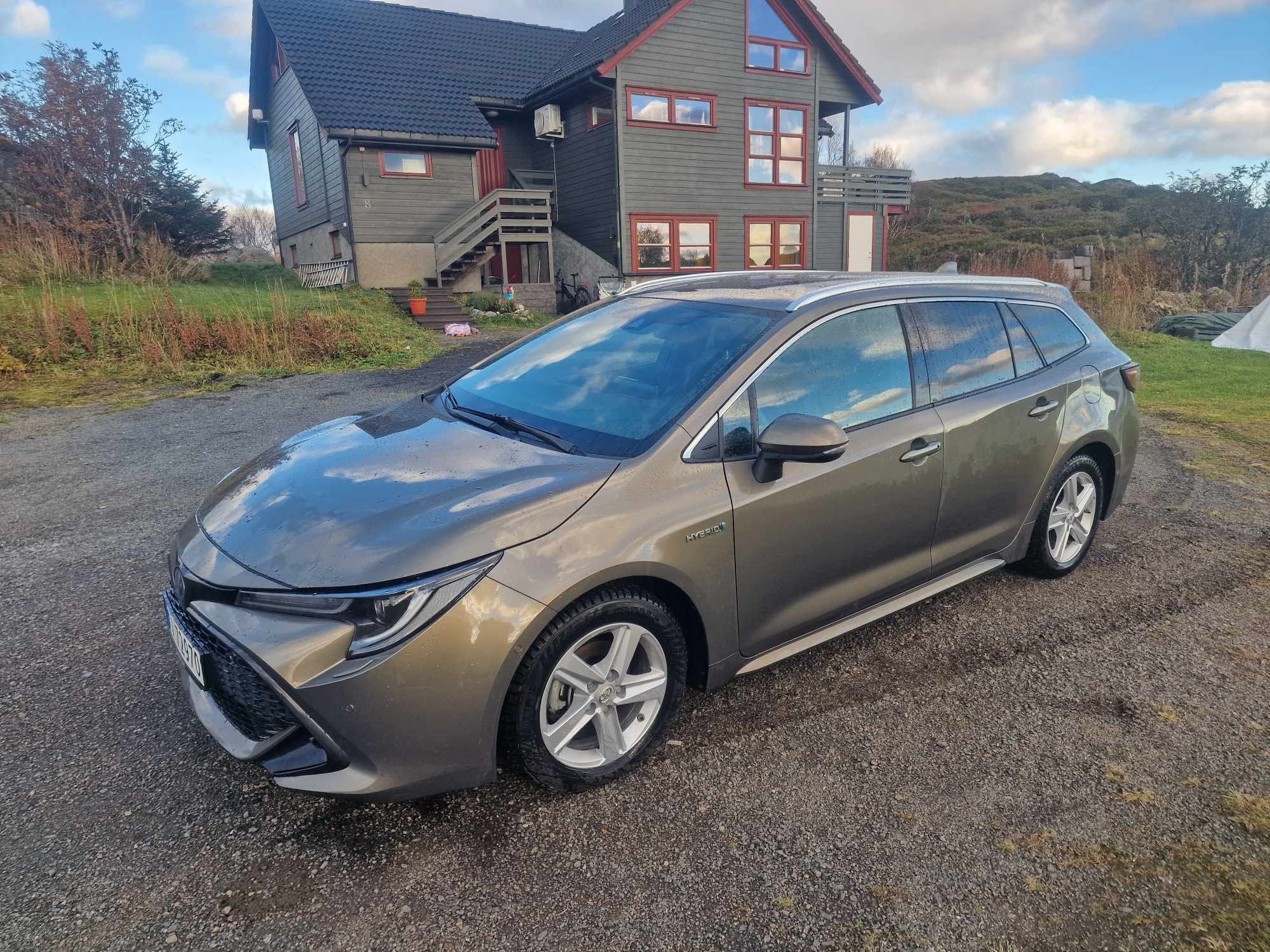 Toyota Corolla Touring Sports Collection Hybrid, 2022, Blyfri 95 / Electric (hybrid), automatic