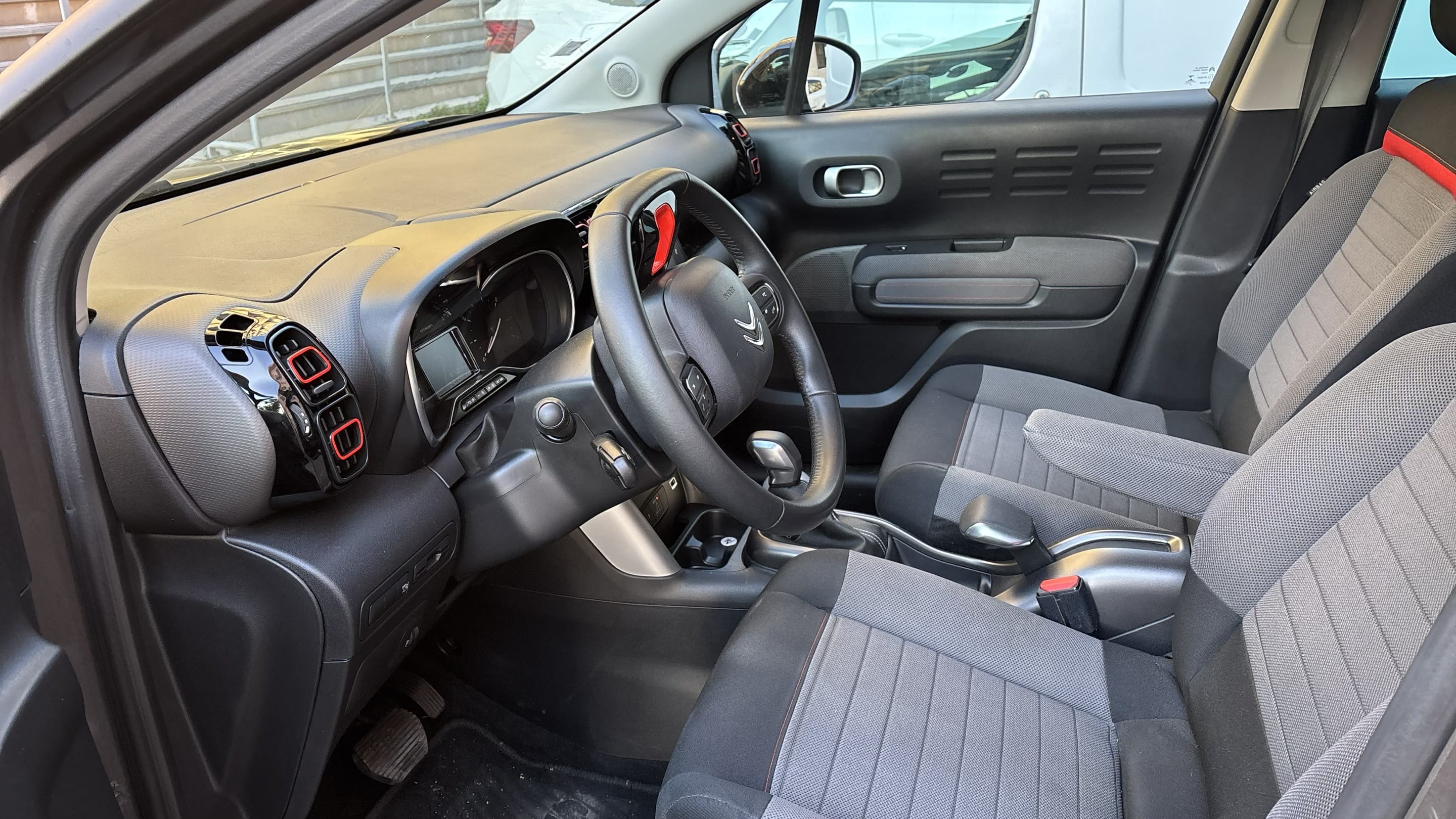 Citroen C3 Aircross Série Shine - centre de lyon avec Régulateur de vitesse