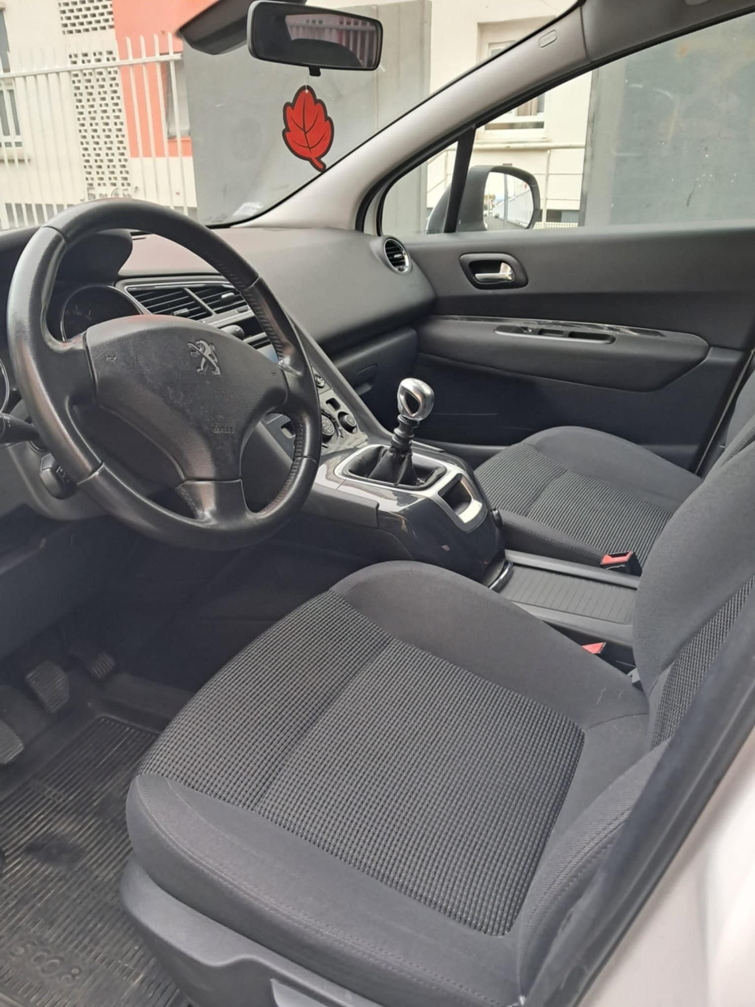 Peugeot 5008 2.0 blue hdi avec Régulateur de vitesse