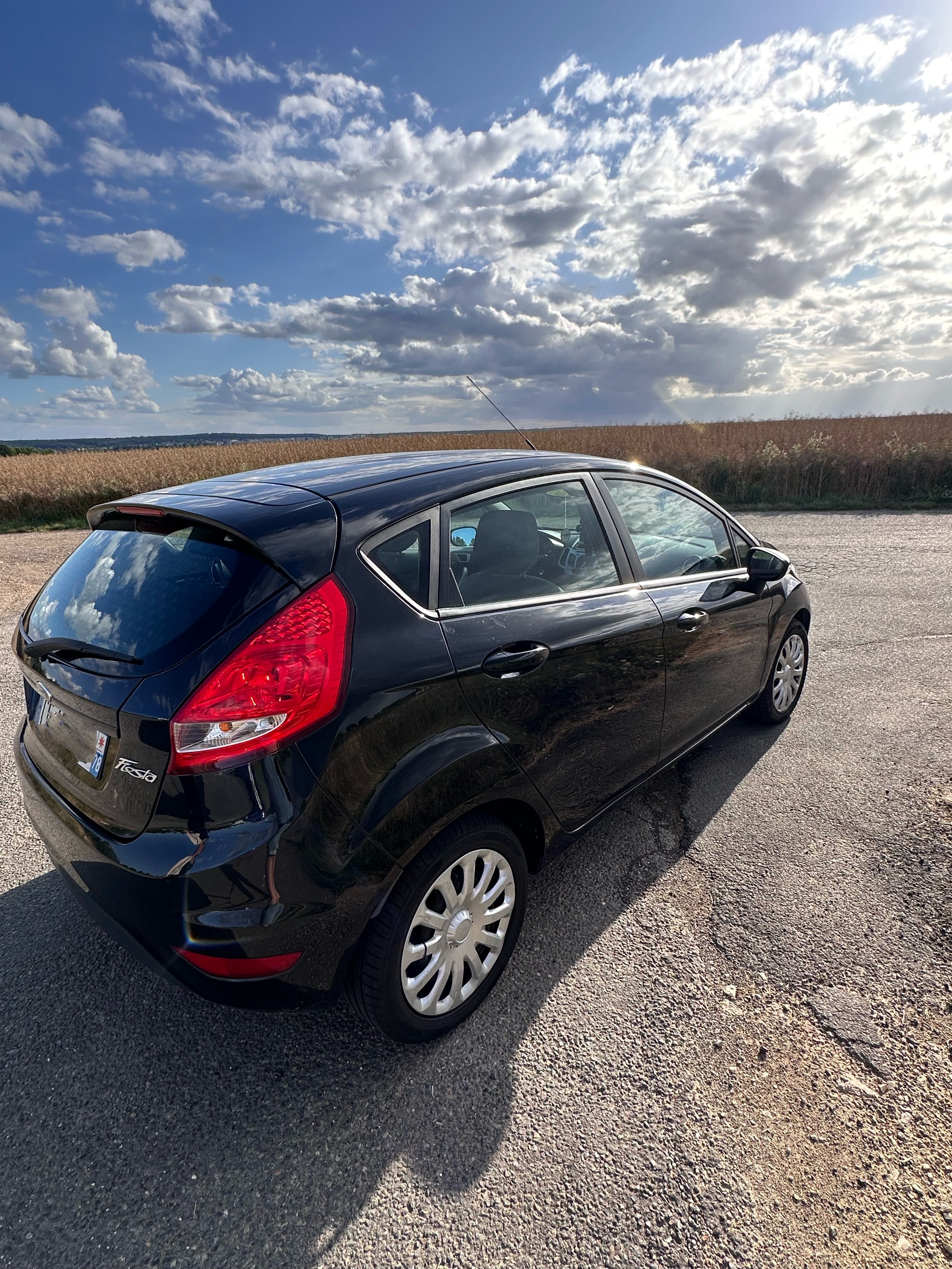 Ford Fiesta avec Climatisation