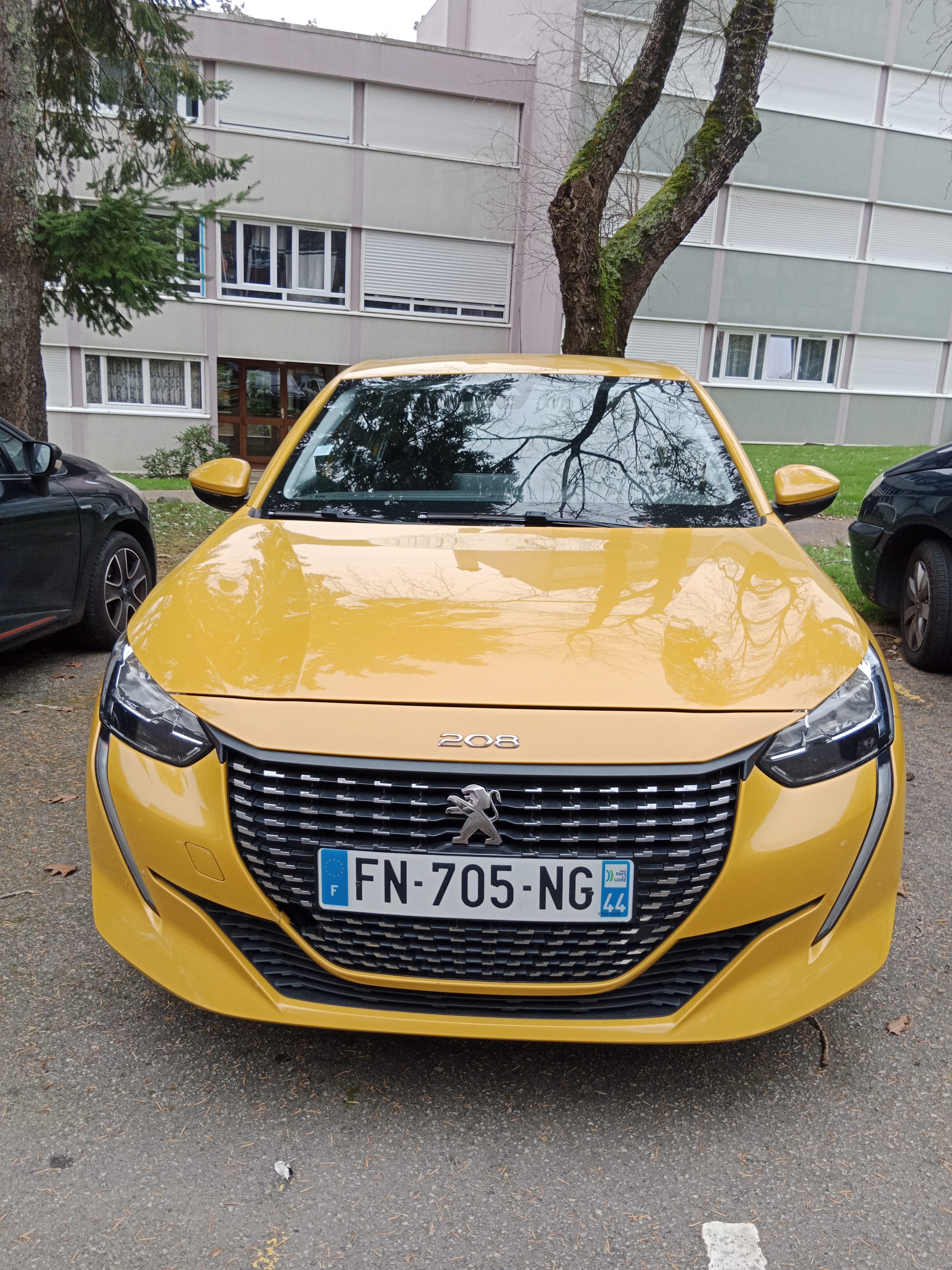 Peugeot 208 avec Entrée audio / iPod