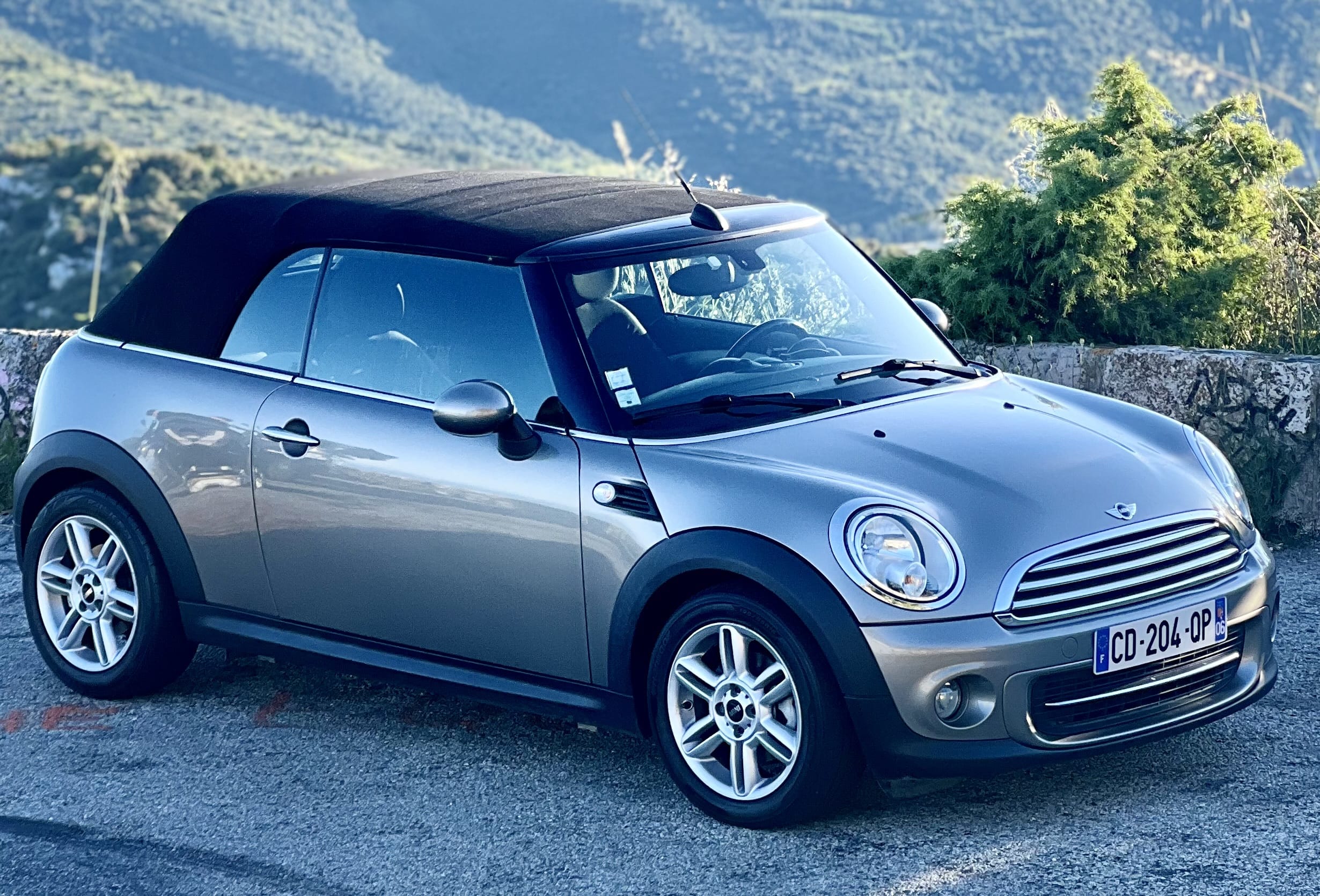 Mini Cabriolet Automatique Red Chili avec Audio Bluetooth