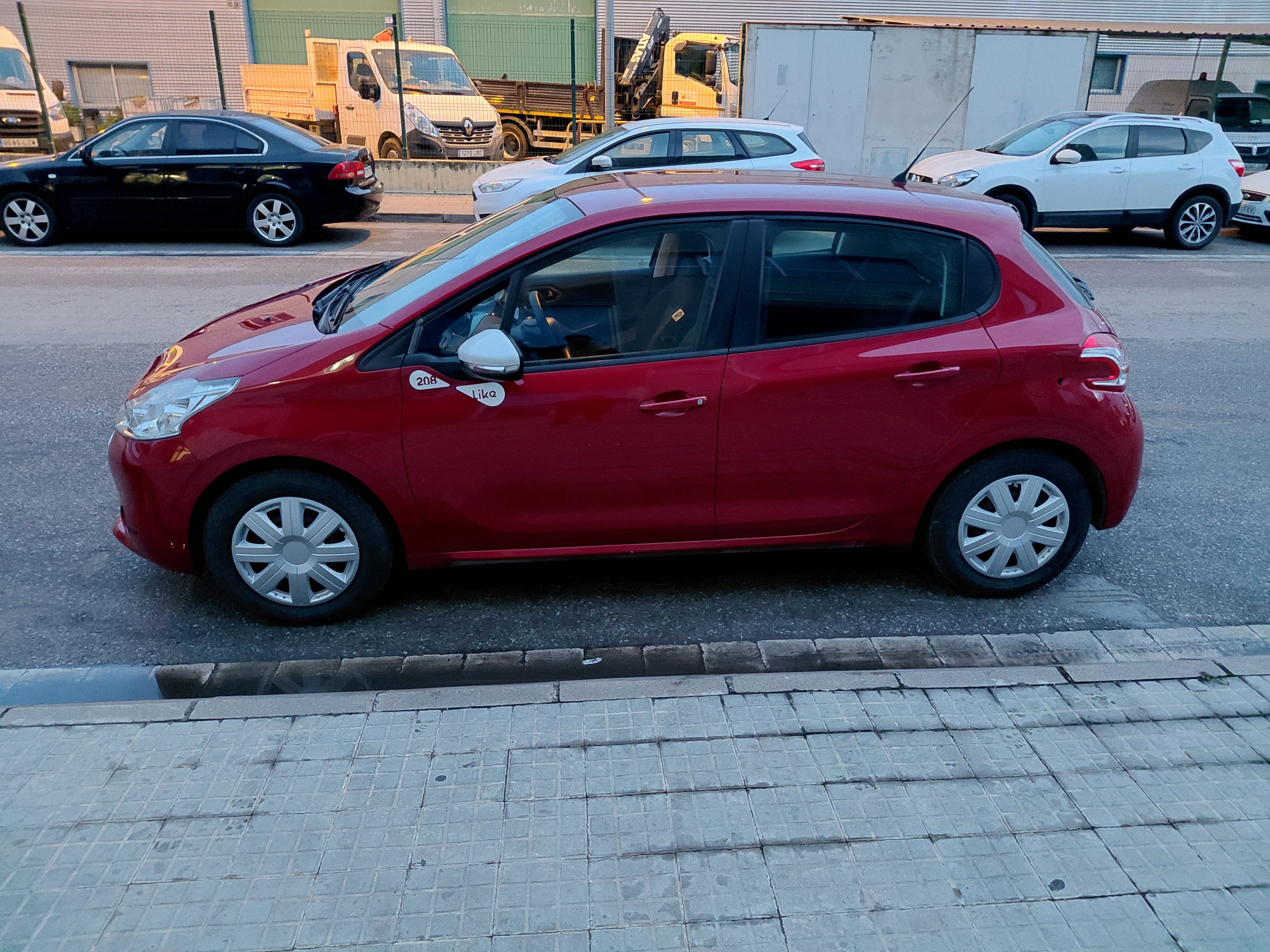 Peugeot 208 con Aire acondicionado