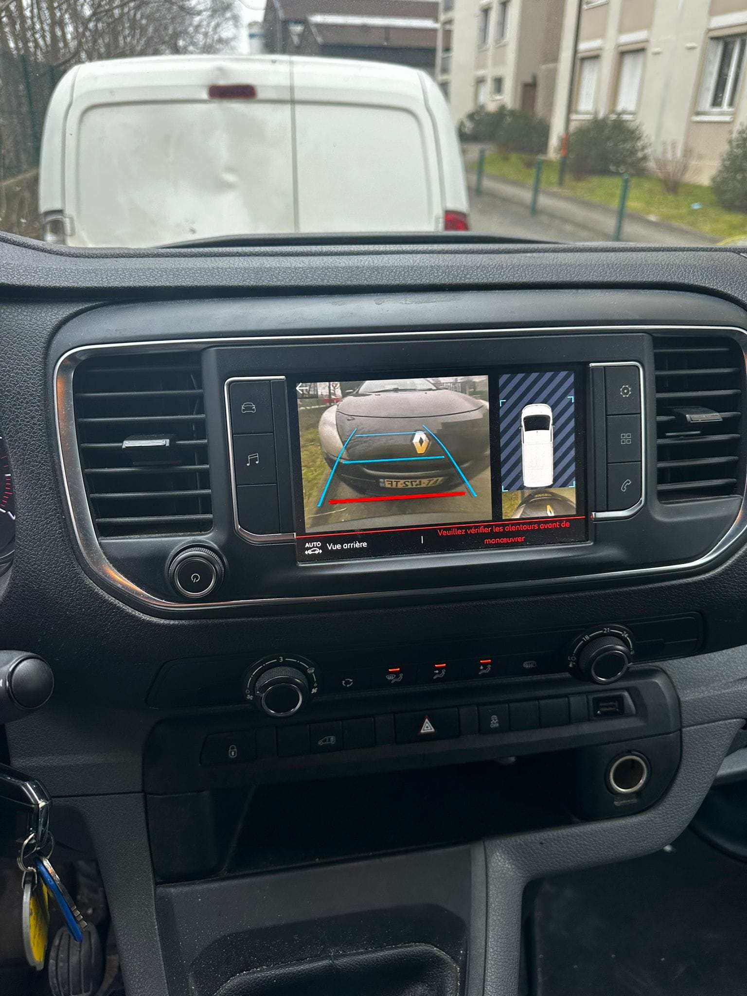 Citroen Jumpy mit Bluetooth-Audio