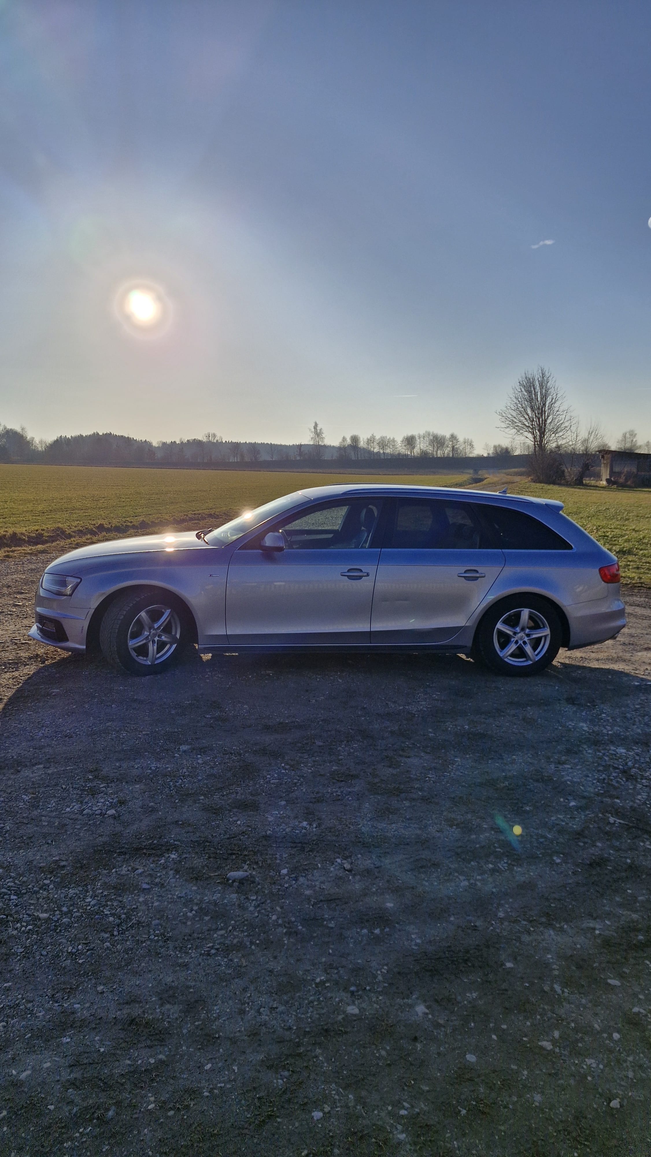 Audi A4 Avant quattro S-line with Air conditioning