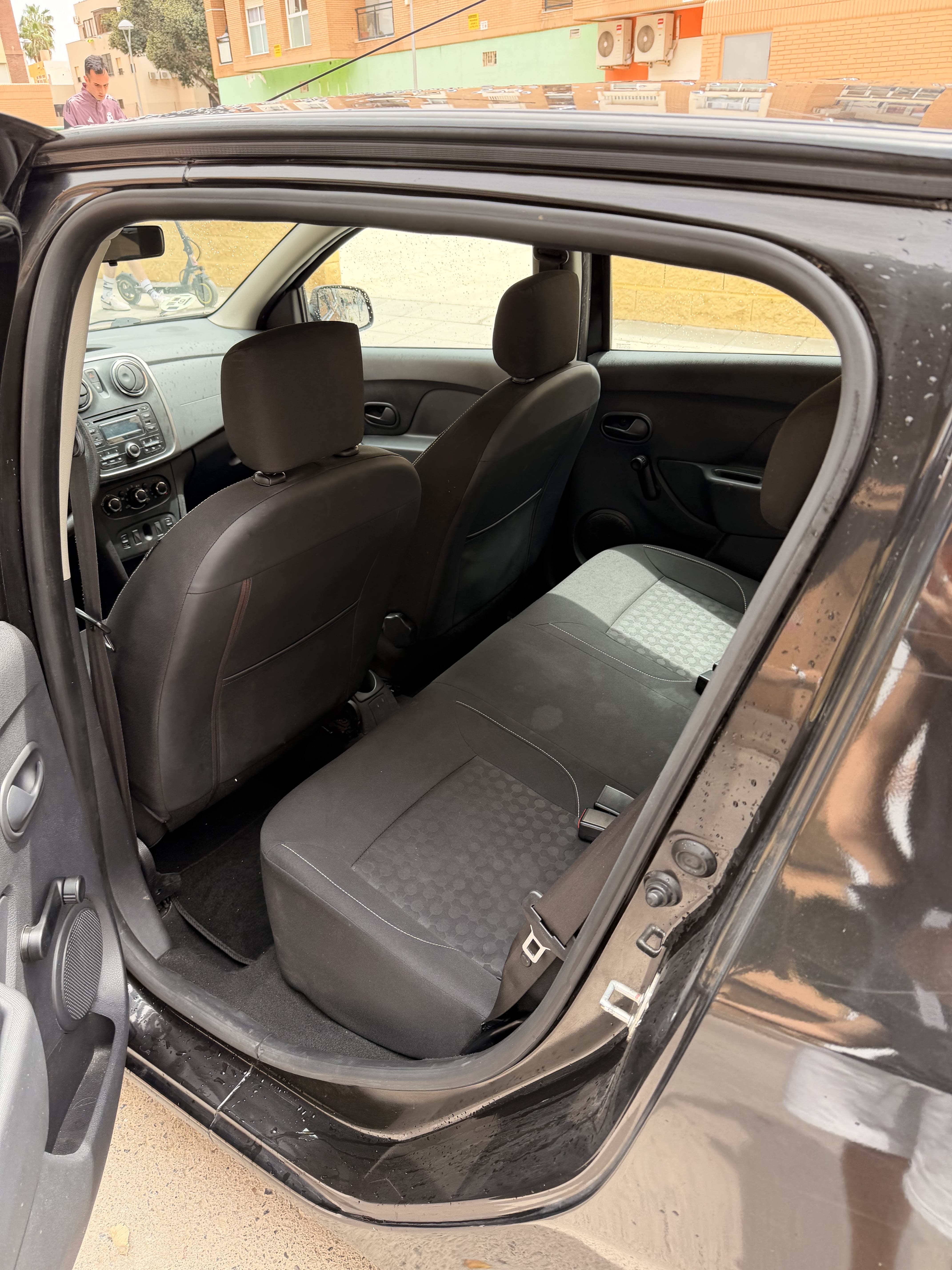 Dacia Sandero con Silla infantil