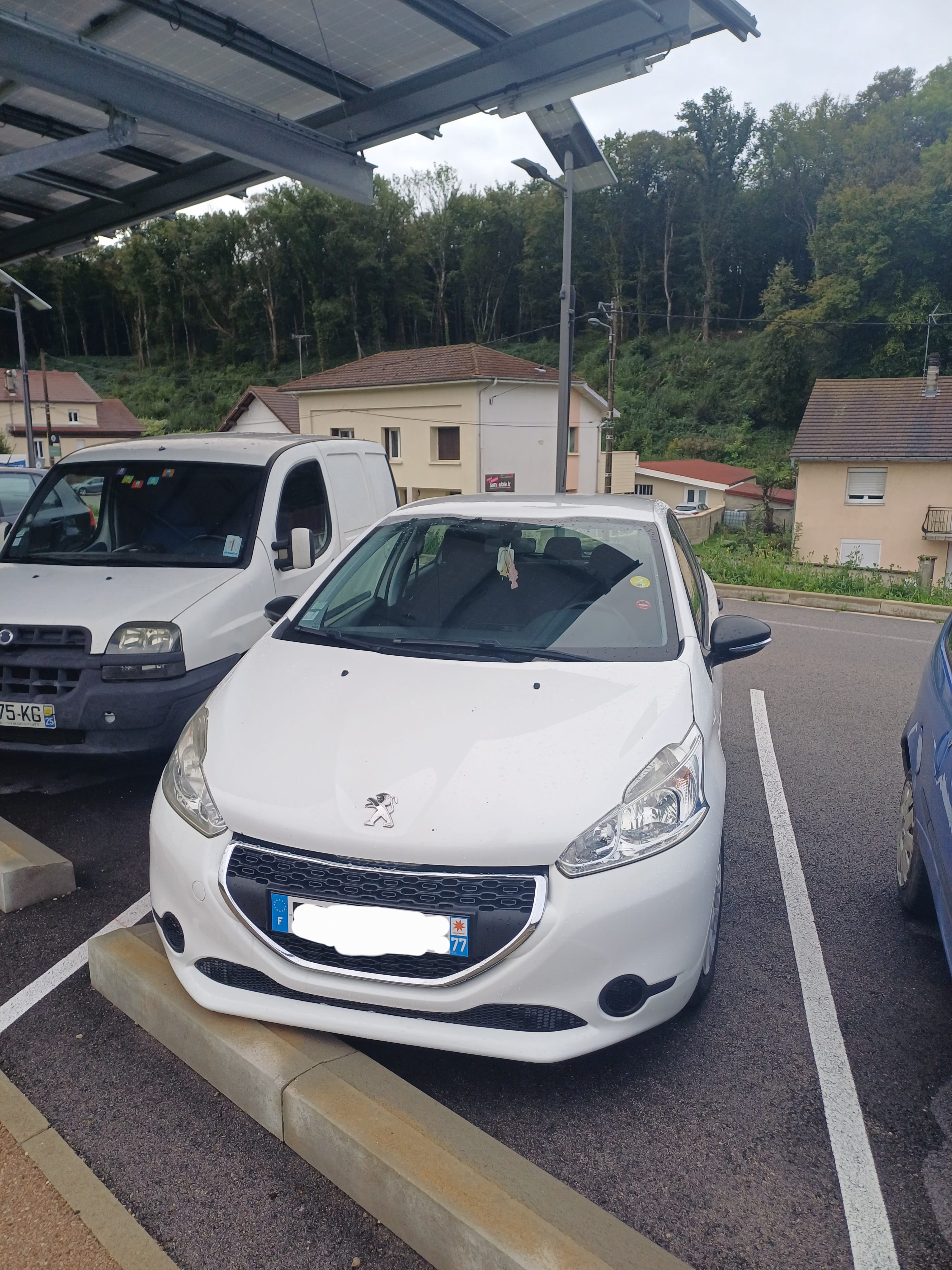 Peugeot 208, 2014, Diesel