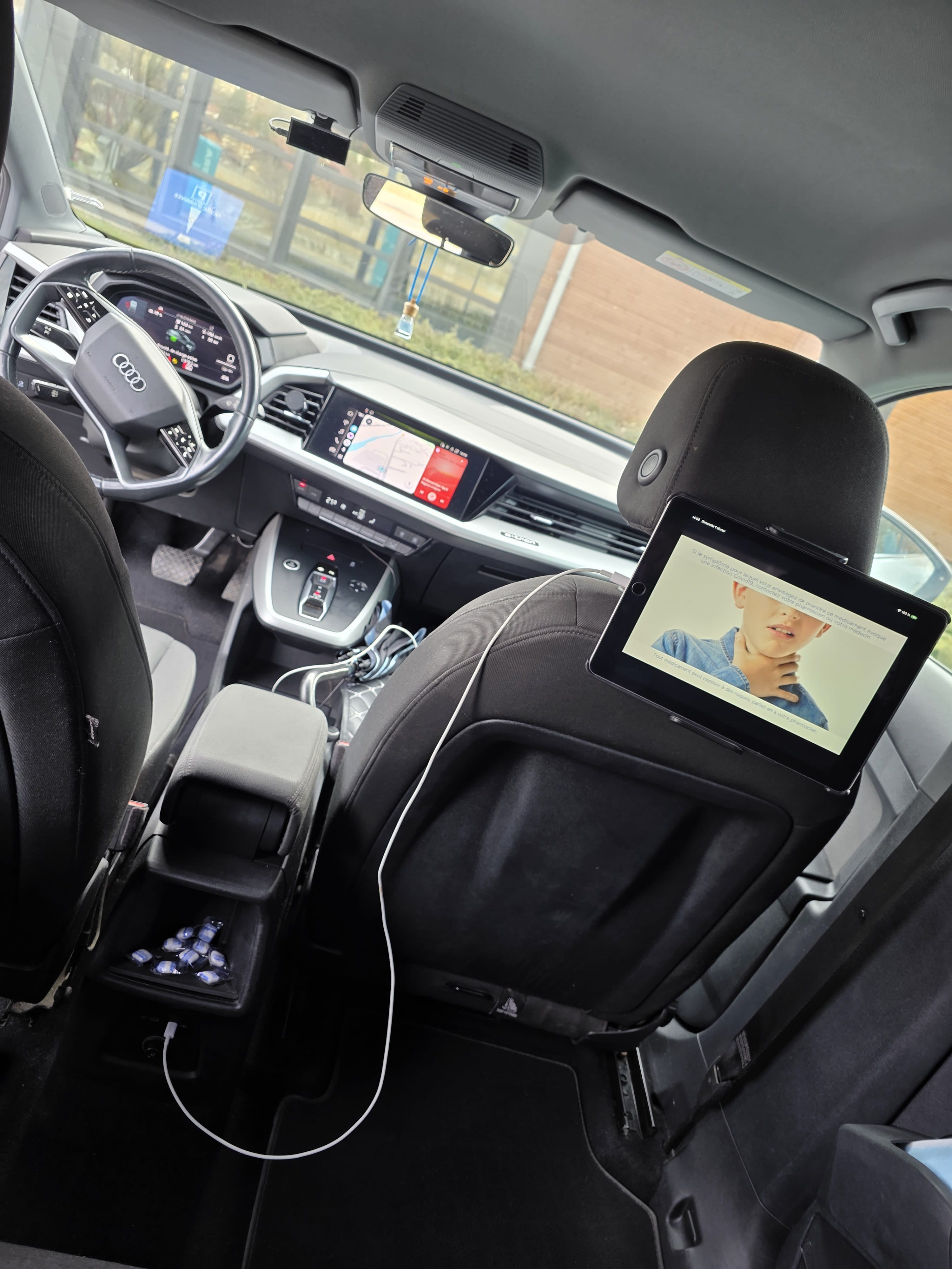 Audi Q4 35 e-tron (RWD) avec GPS
