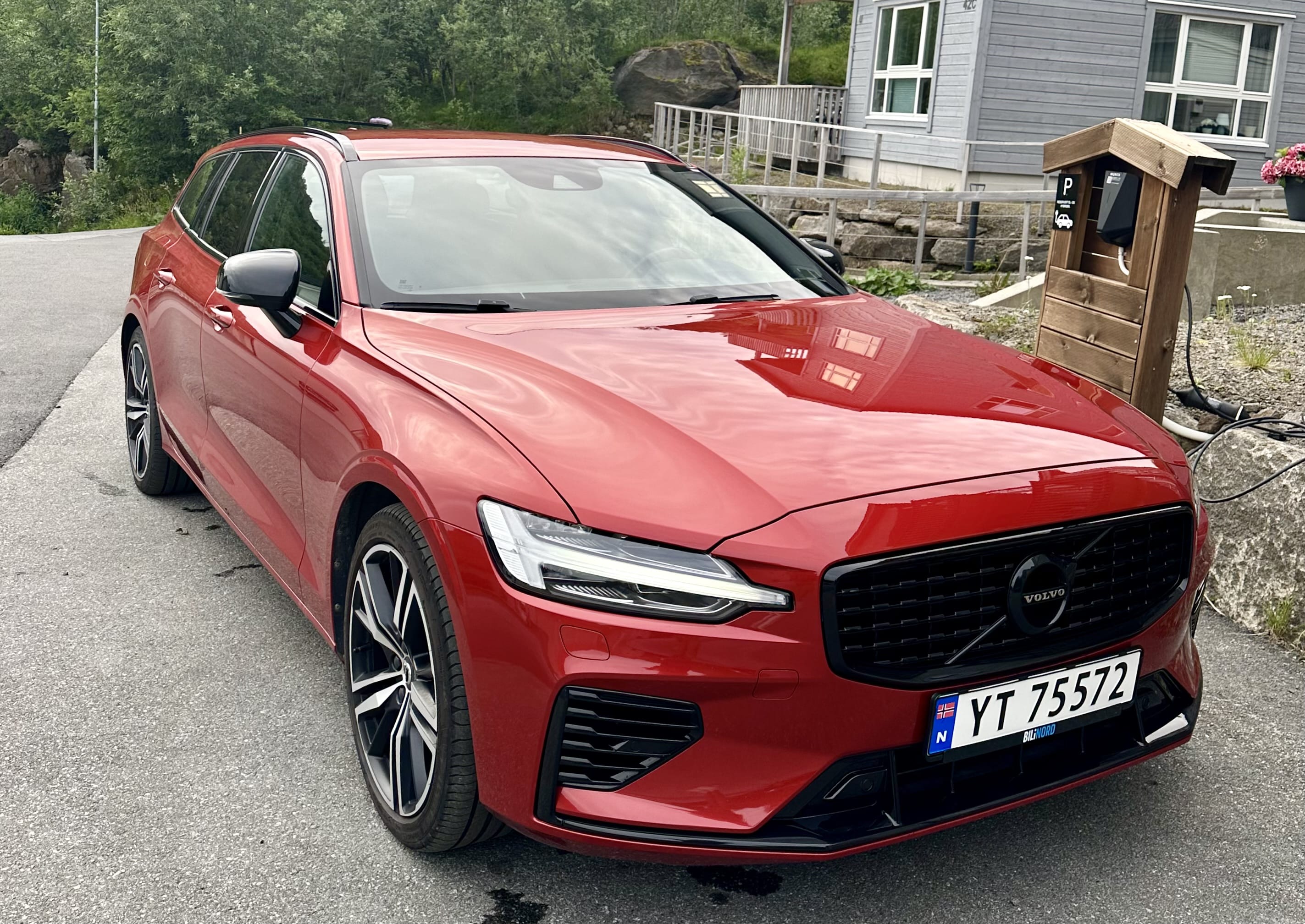 Volvo V60, 2021, Blyfri 95 / Electric (hybrid), automatic