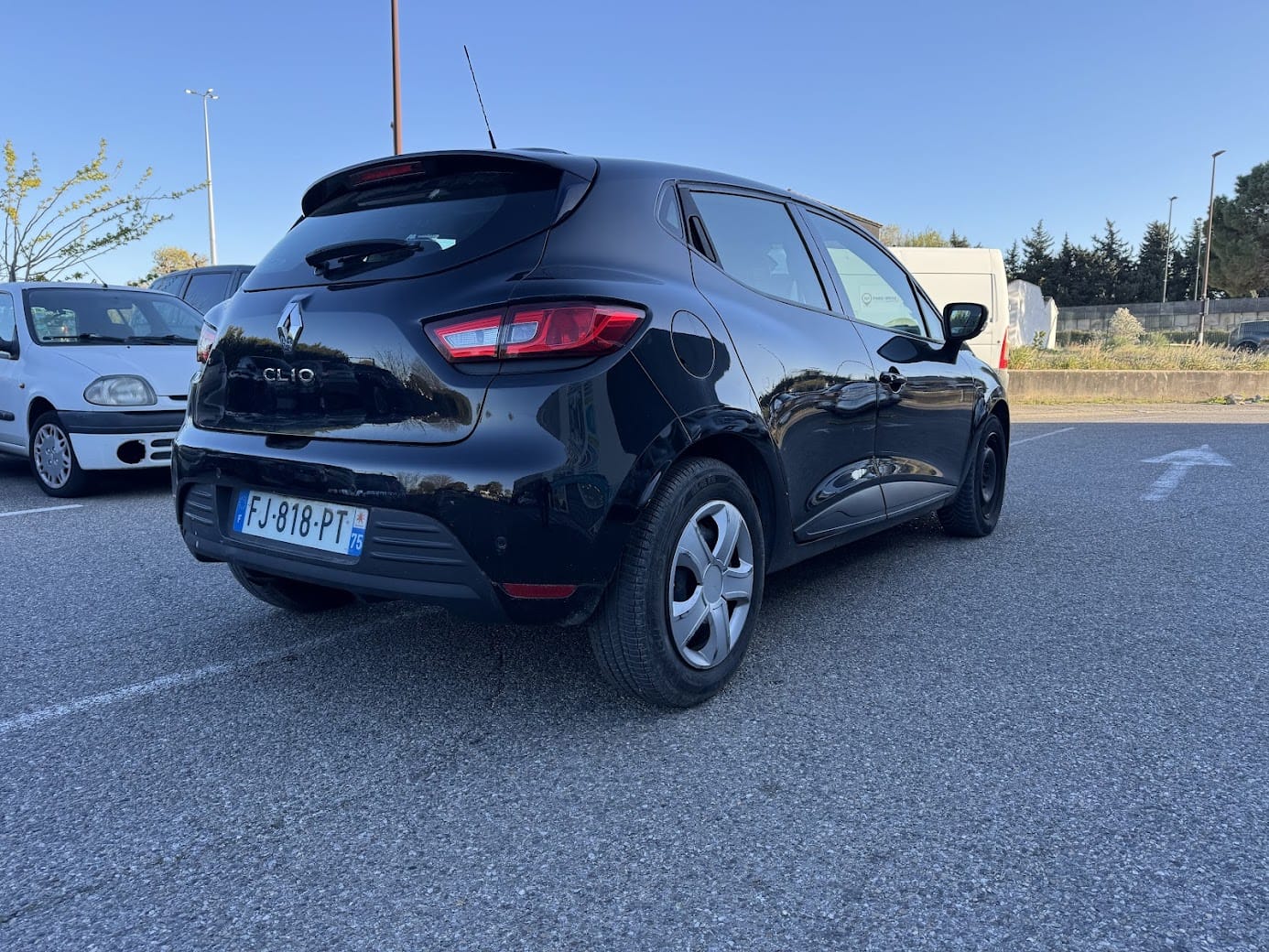Renault Clio TCE 90 ess FJ818PT avec Climatisation