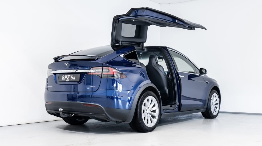 Tesla Model X med Tilhengerfeste