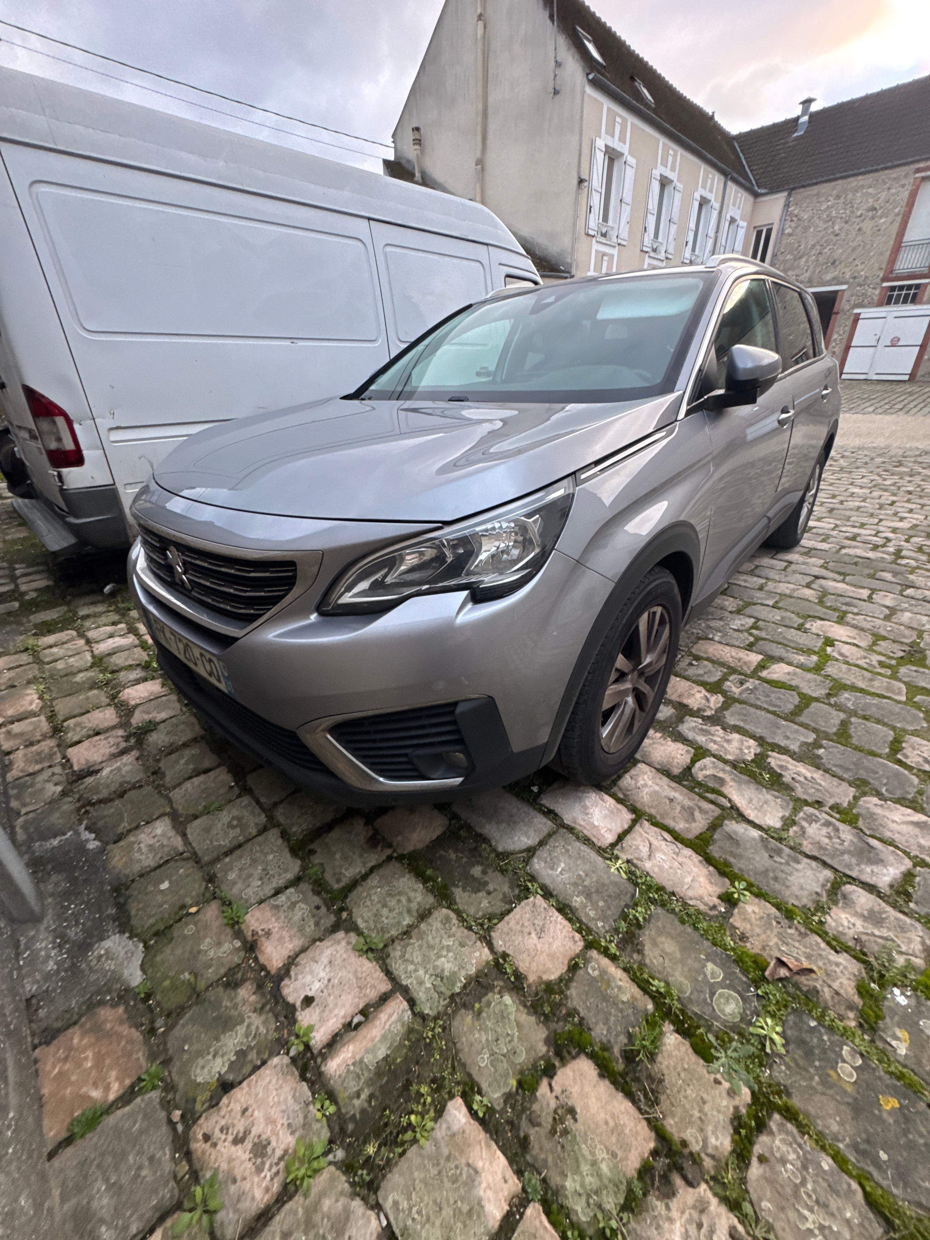 Peugeot 5008, 2019, Diesel, automatique