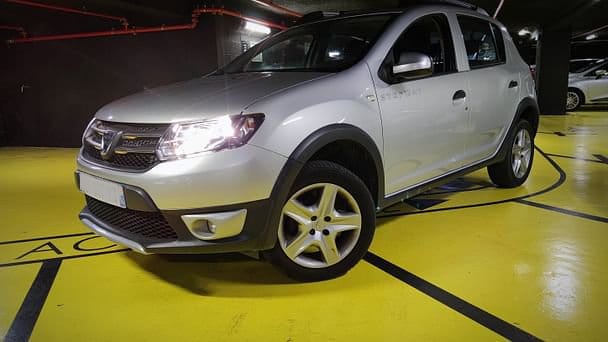 Dacia Sandero EJ618RY, 2017, Essence 95
