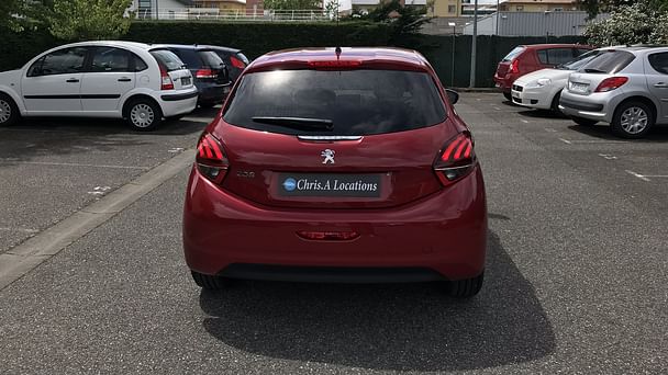Peugeot 208 GPS USB Bluetooth (R) avec Entrée audio / iPod