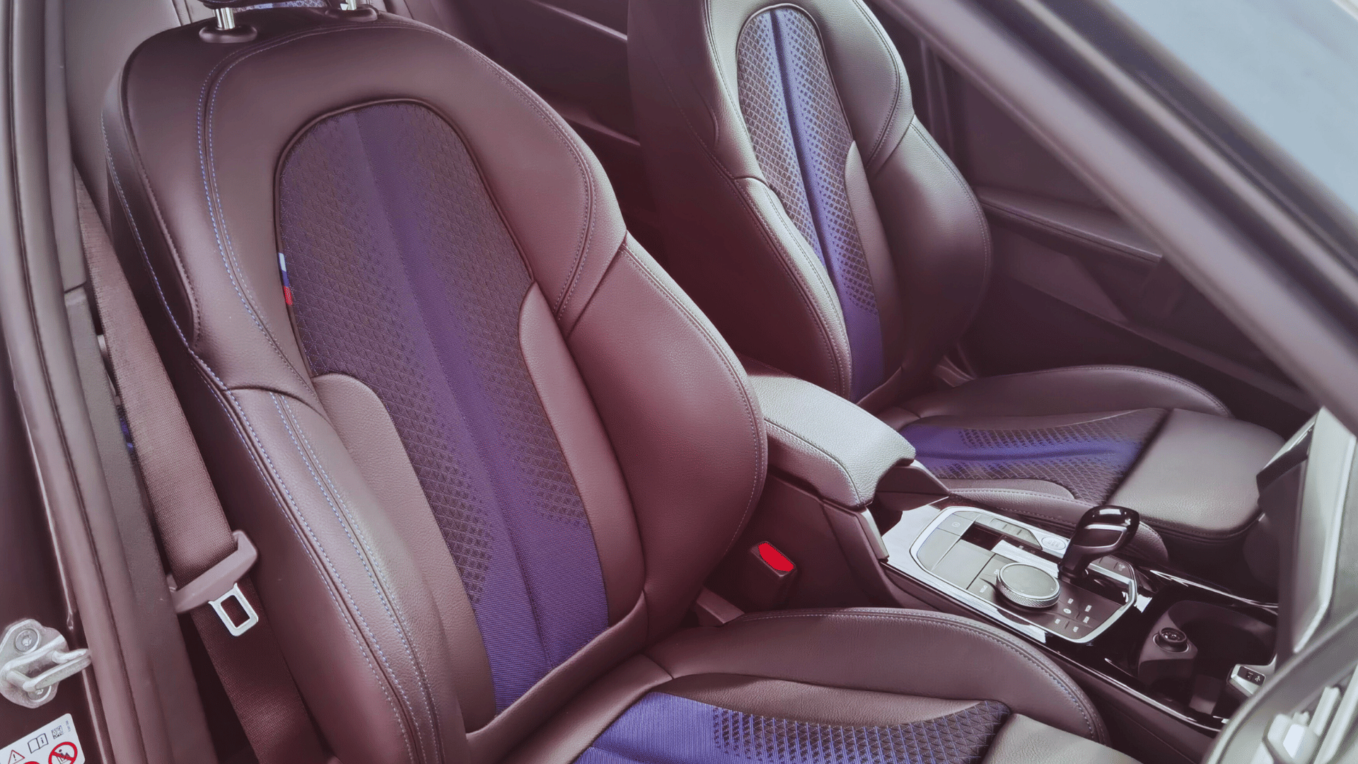 BMW Série 1 M Sport GRIS AUTO | Hybride 4L/100 | GARE ST-JEAN (750m) avec Coffre de toit