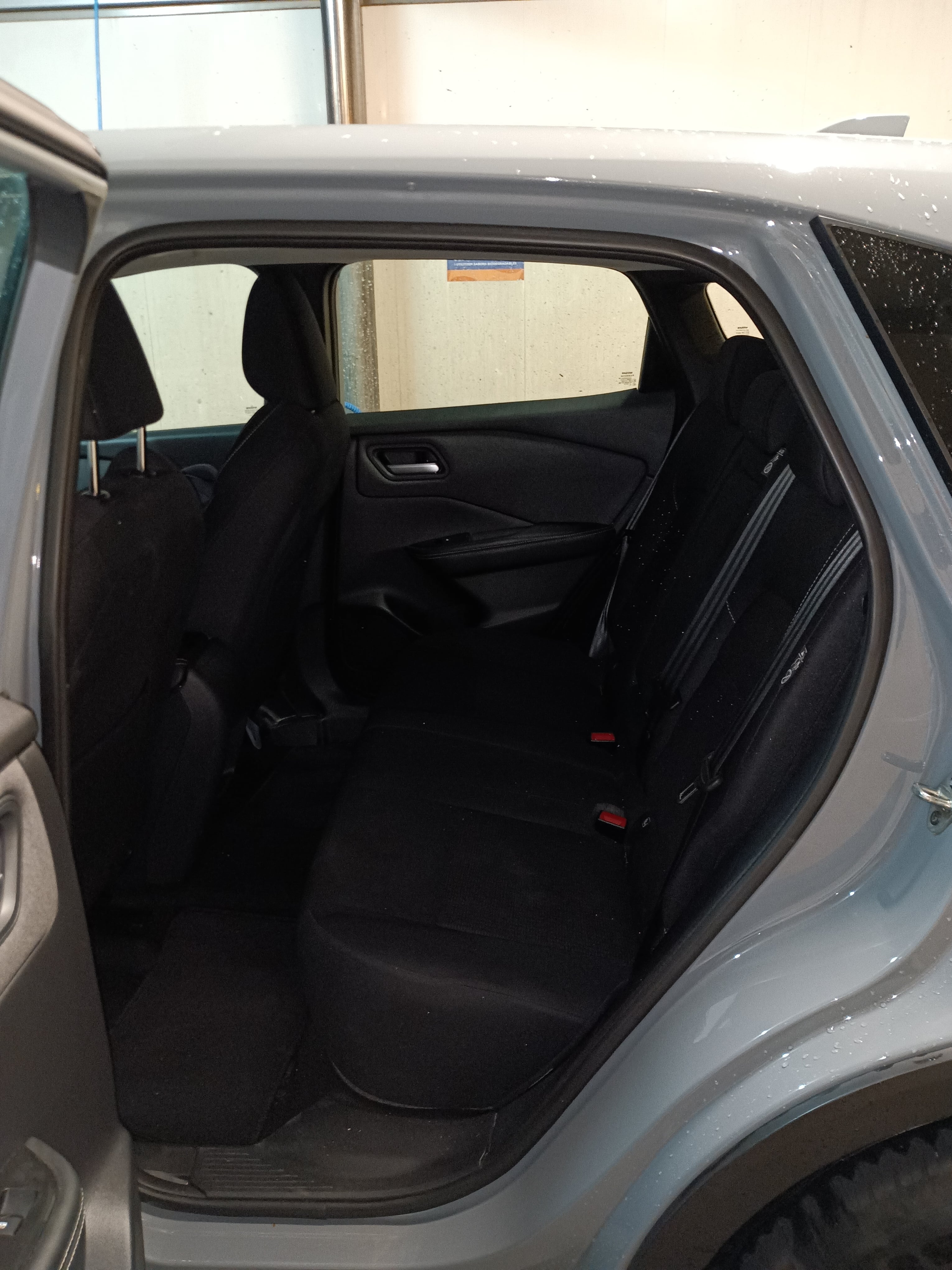 Nissan Qashqai mit Kindersitz