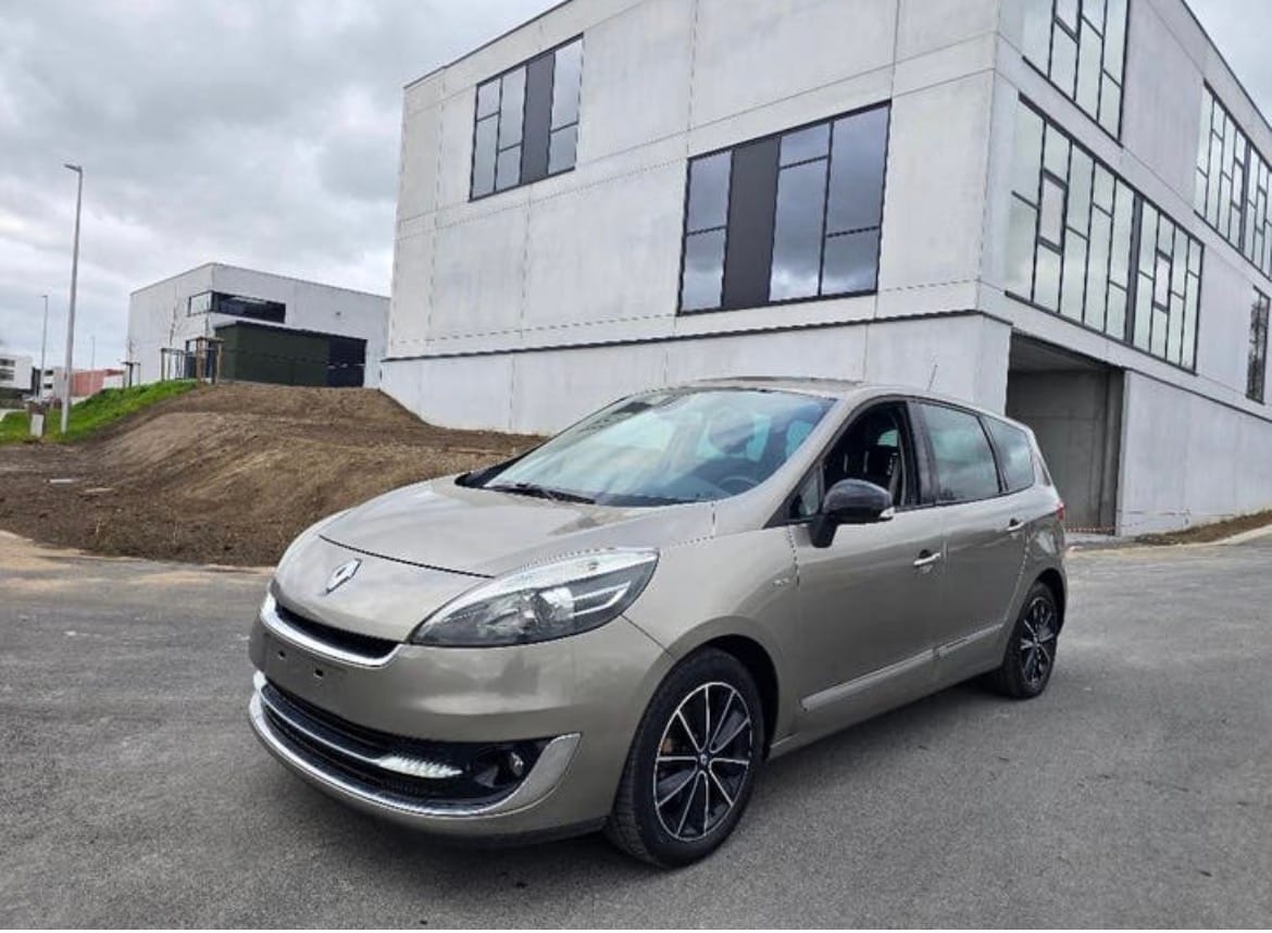 Renault Grand Scenic avec Climatisation