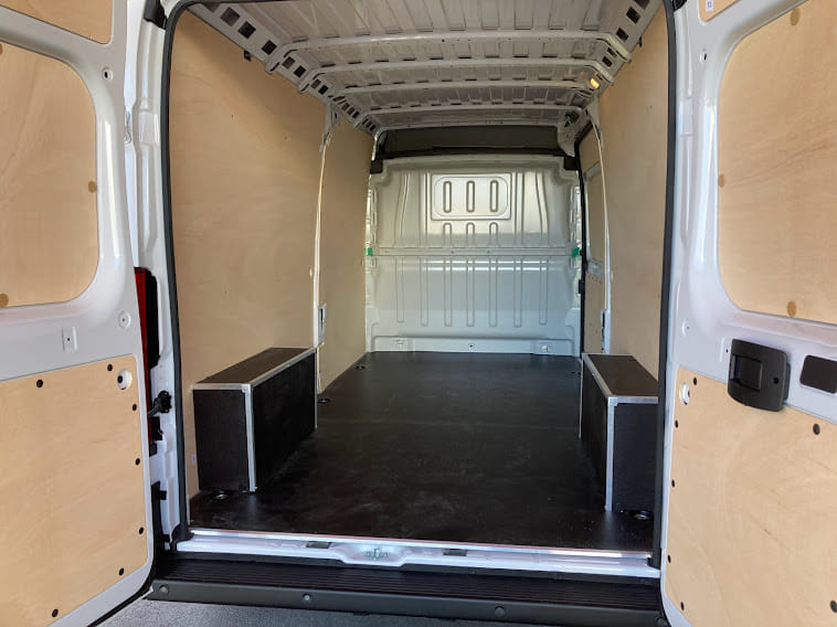 Fiat Ducato 140 ch 13 M3 avec Diable 350kg avec GPS