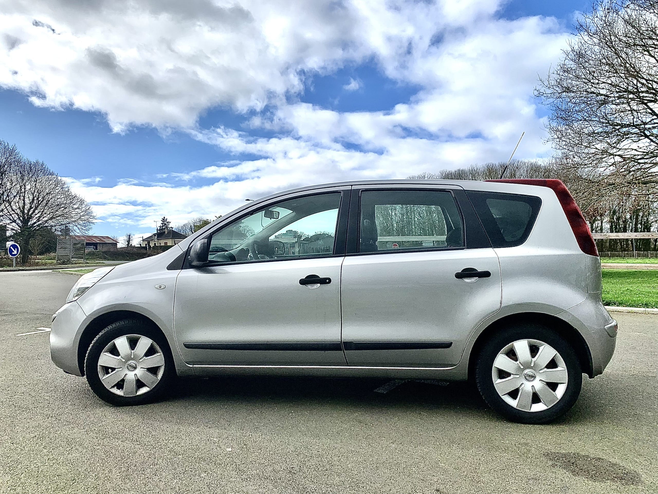Nissan Note 1.5 dCi 86cv with Air conditioning
