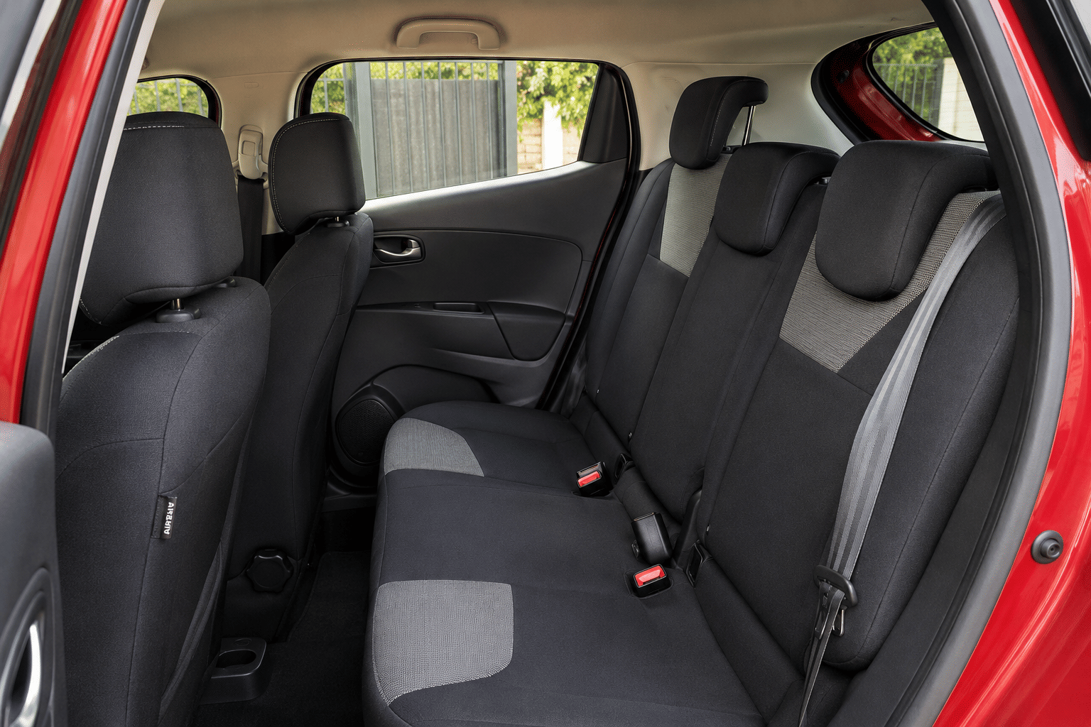 Renault Clio FF-489-FS avec Port USB