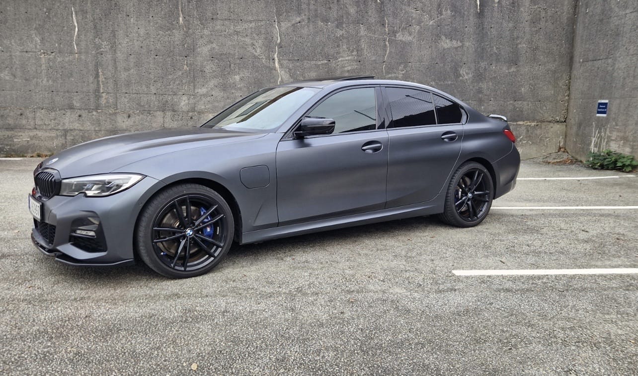 BMW 3 Series Hybrid 330E G20, 2020, Blyfri 95 / Elektrisk (hybrid), automatisk