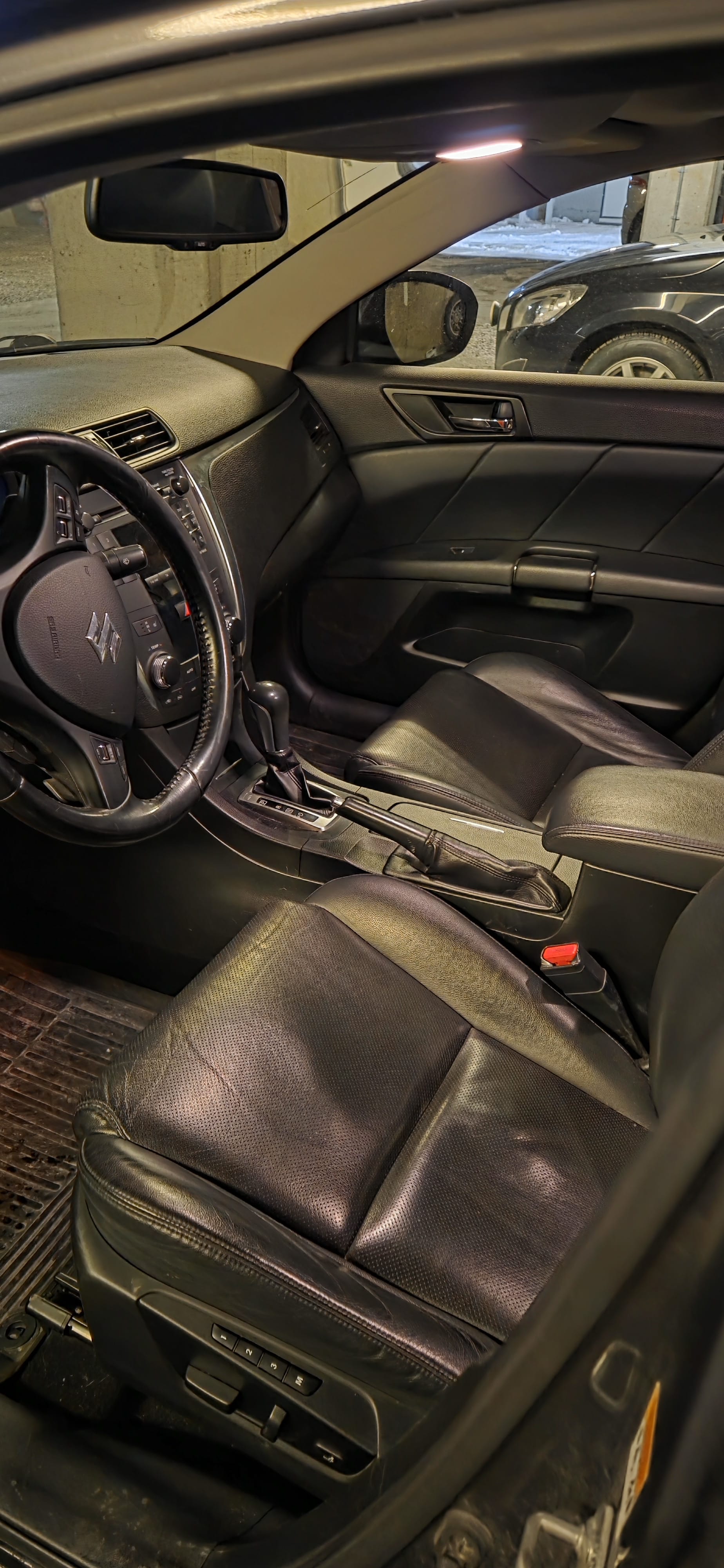 Suzuki Kizashi 2,4 4wd mit 4-Rad-Antrieb