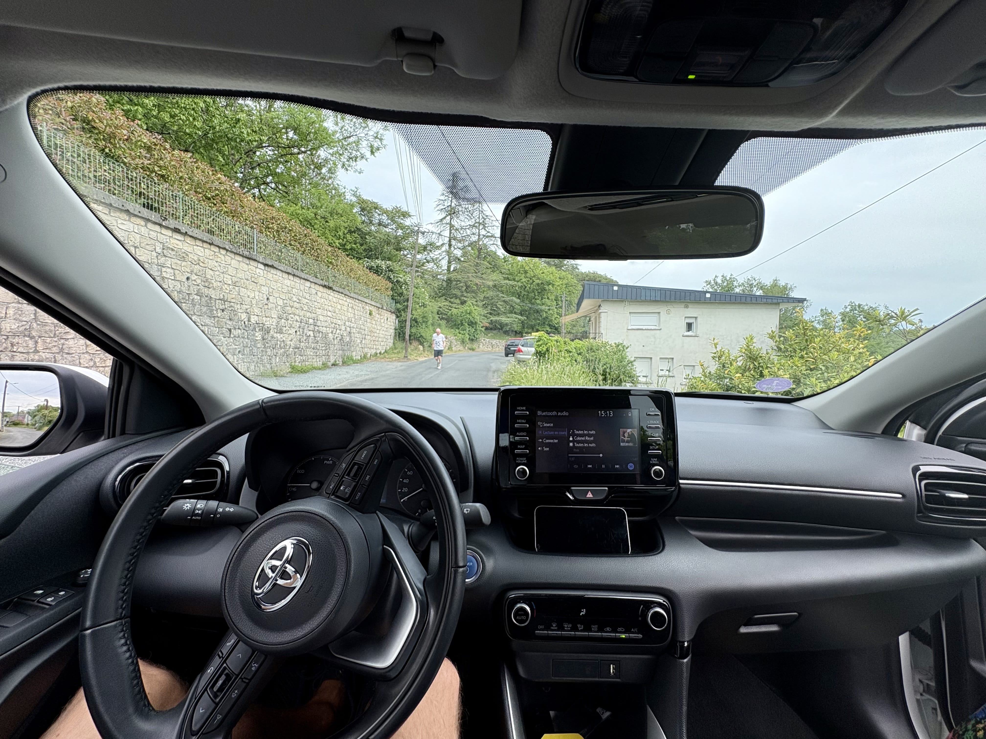 Toyota Yaris Hybride avec GPS