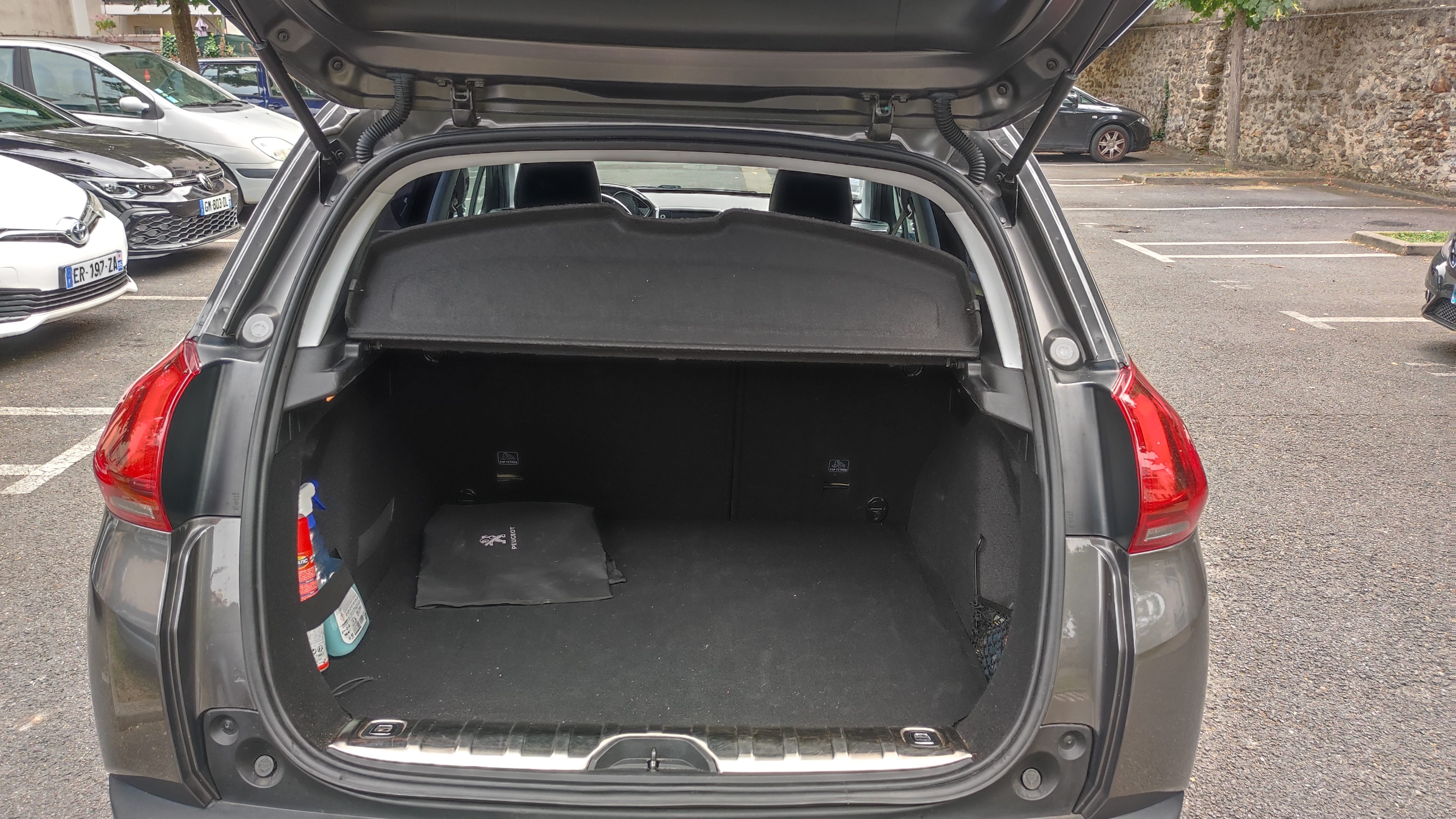 Peugeot 2008 avec Siège bébé