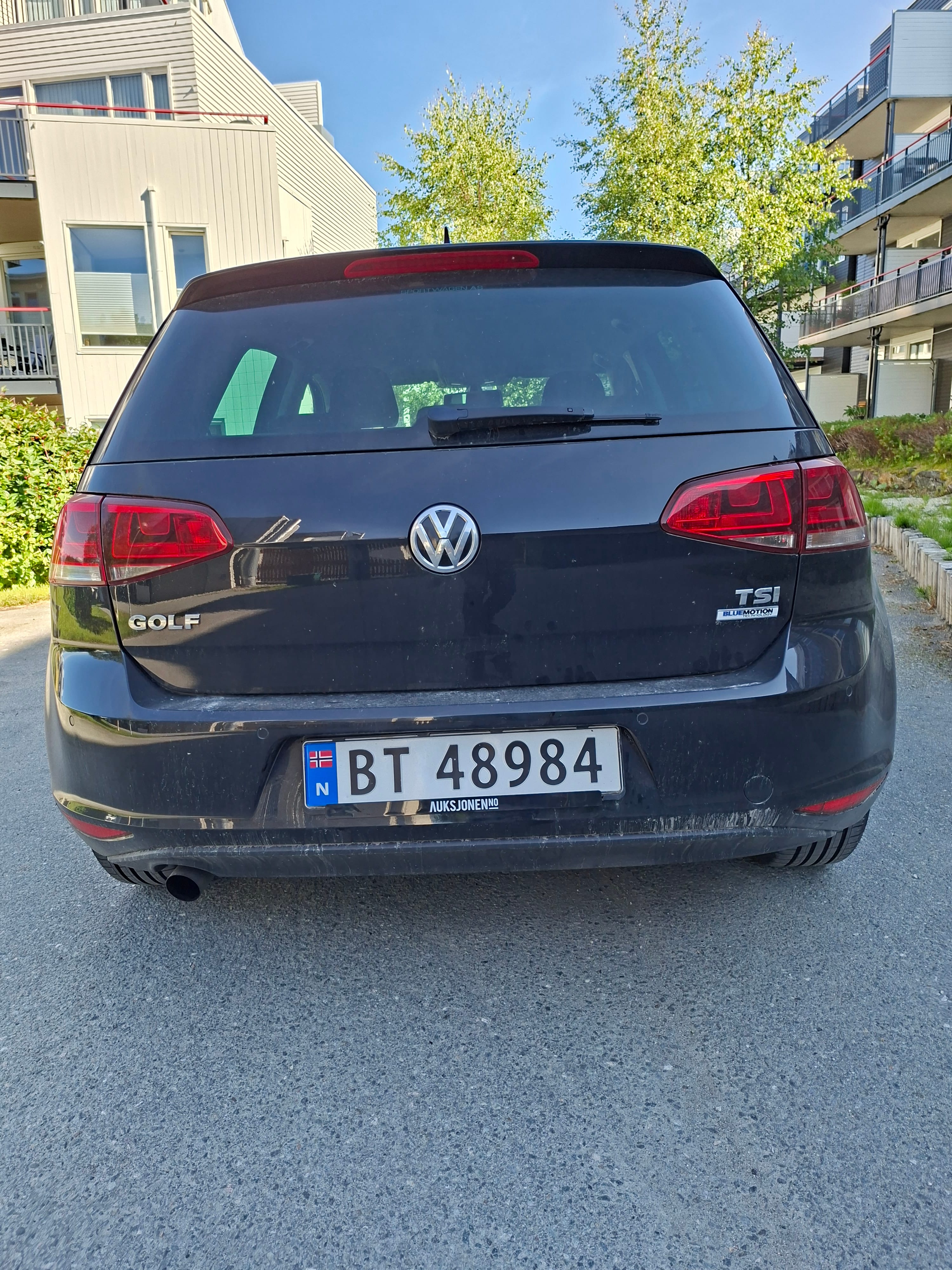 Volkswagen Golf mit Winterreifen
