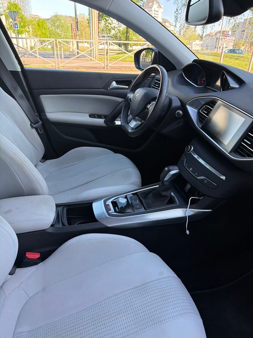 Peugeot 308 avec Audio Bluetooth