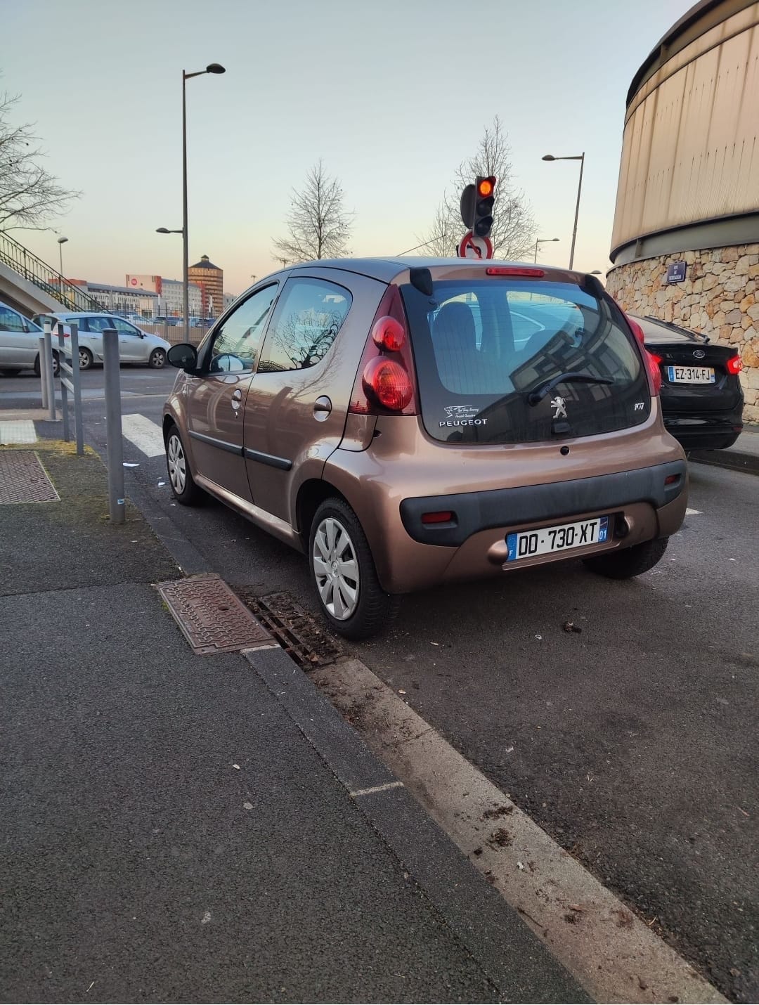 Peugeot 107 avec Entrée audio / iPod